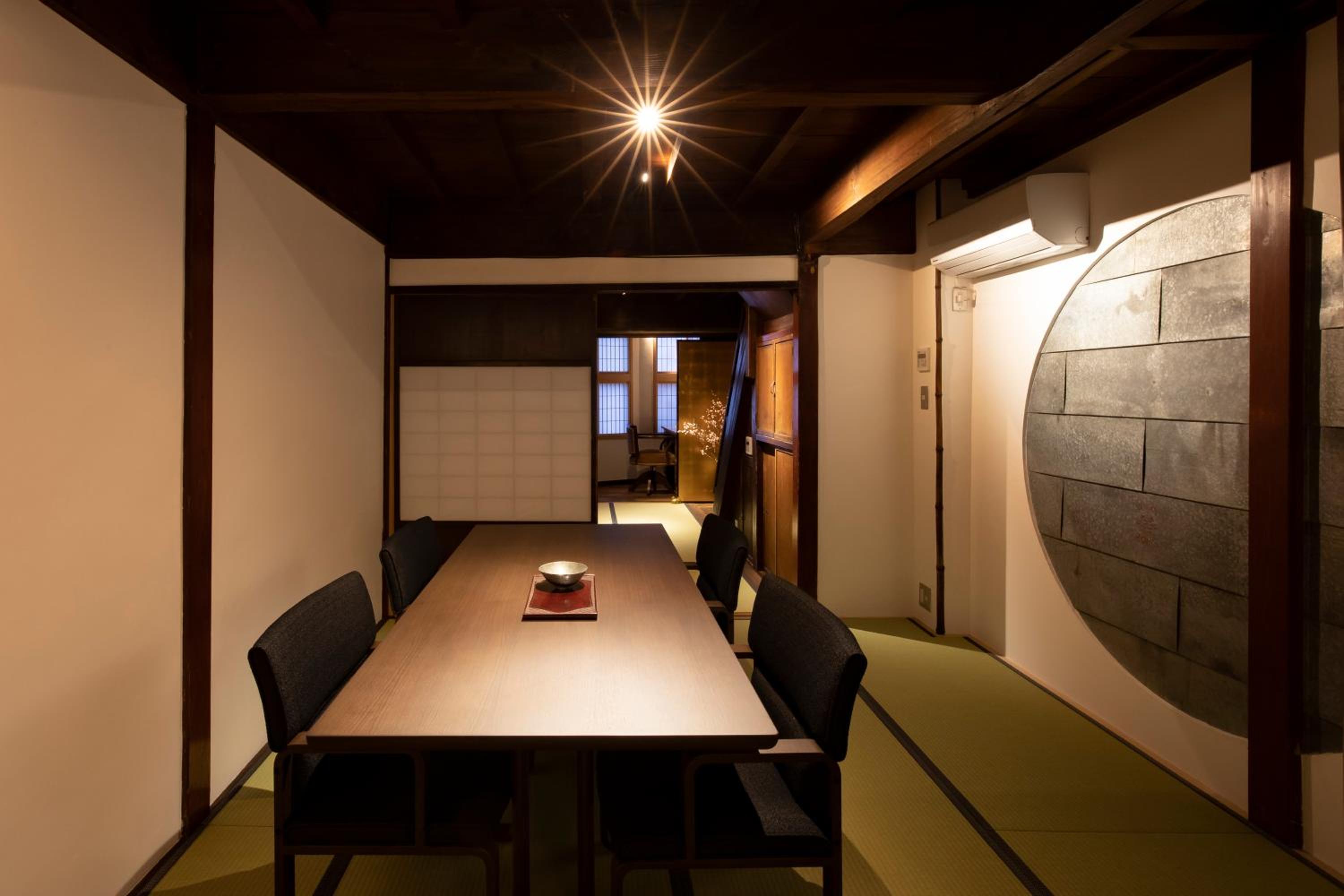 Kanazawa Machiya Kenroku view 5