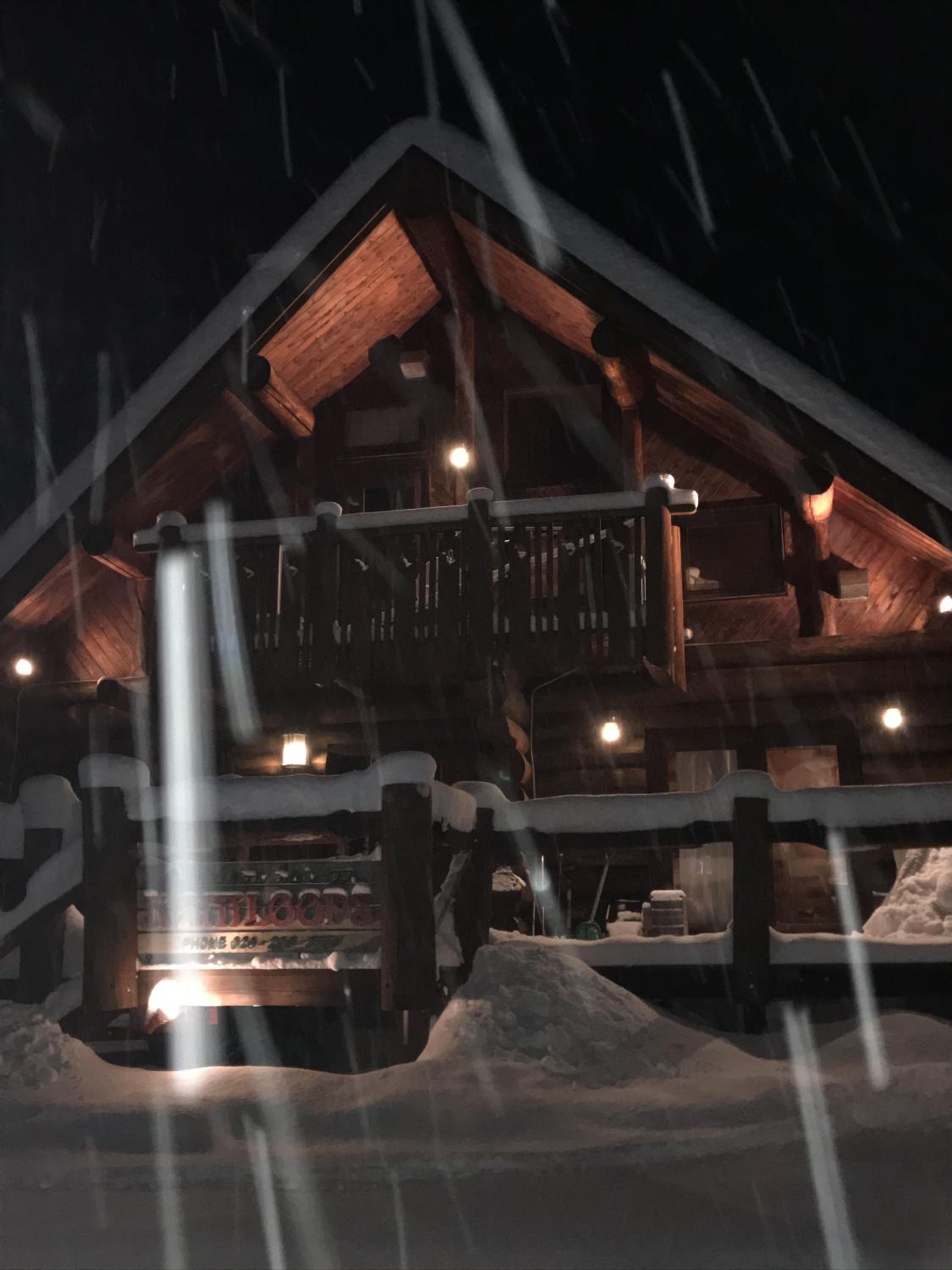 log Hotel kamloops