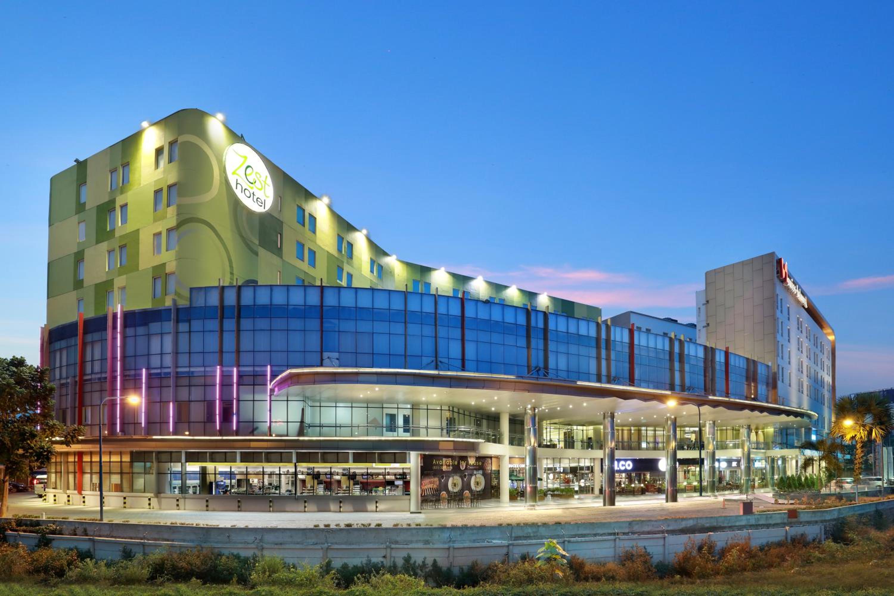 Hotel Zest Airport Jakarta by Swiss-Belhotel International - Image 1