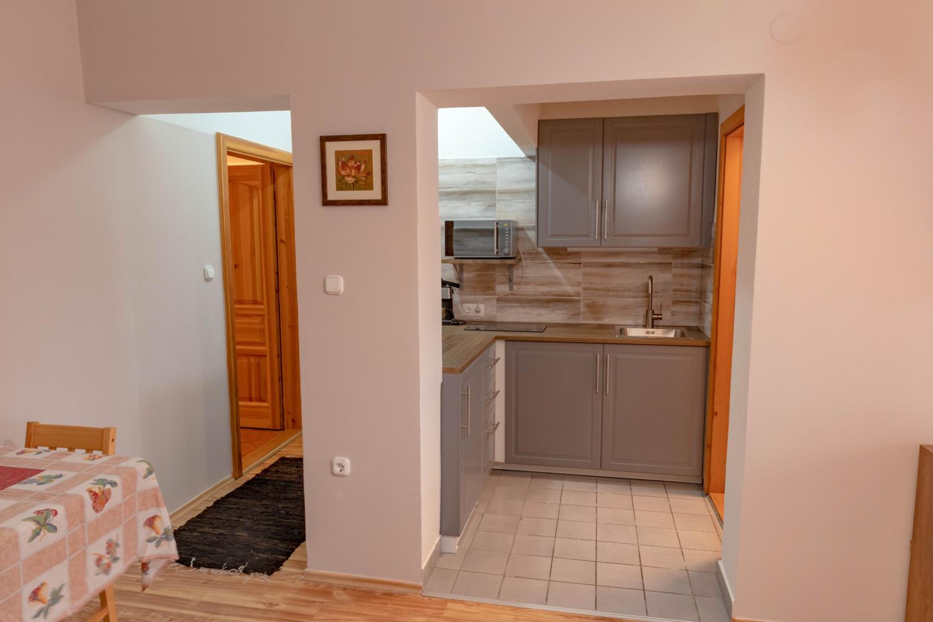 Photo 32