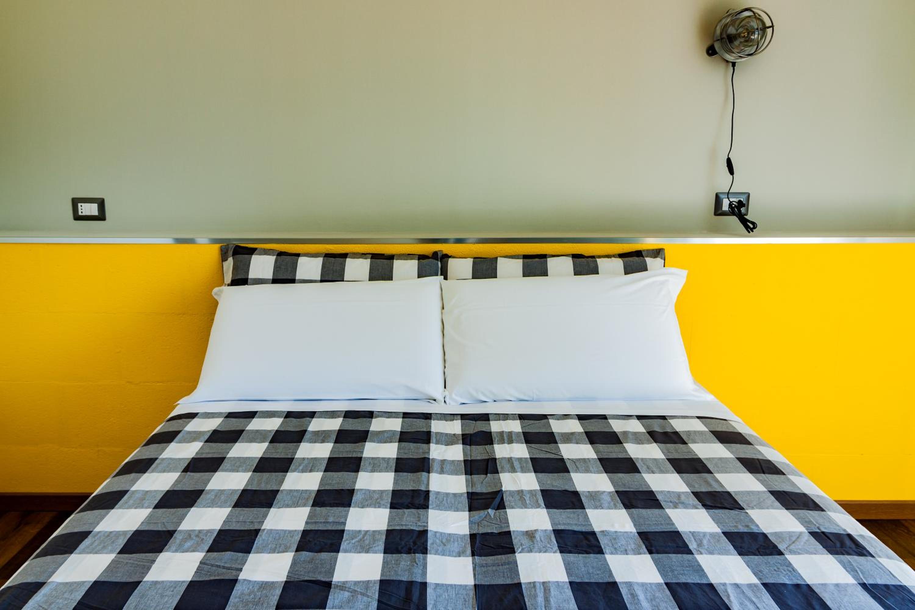 TRAVEL STATION Bedandbreakfast