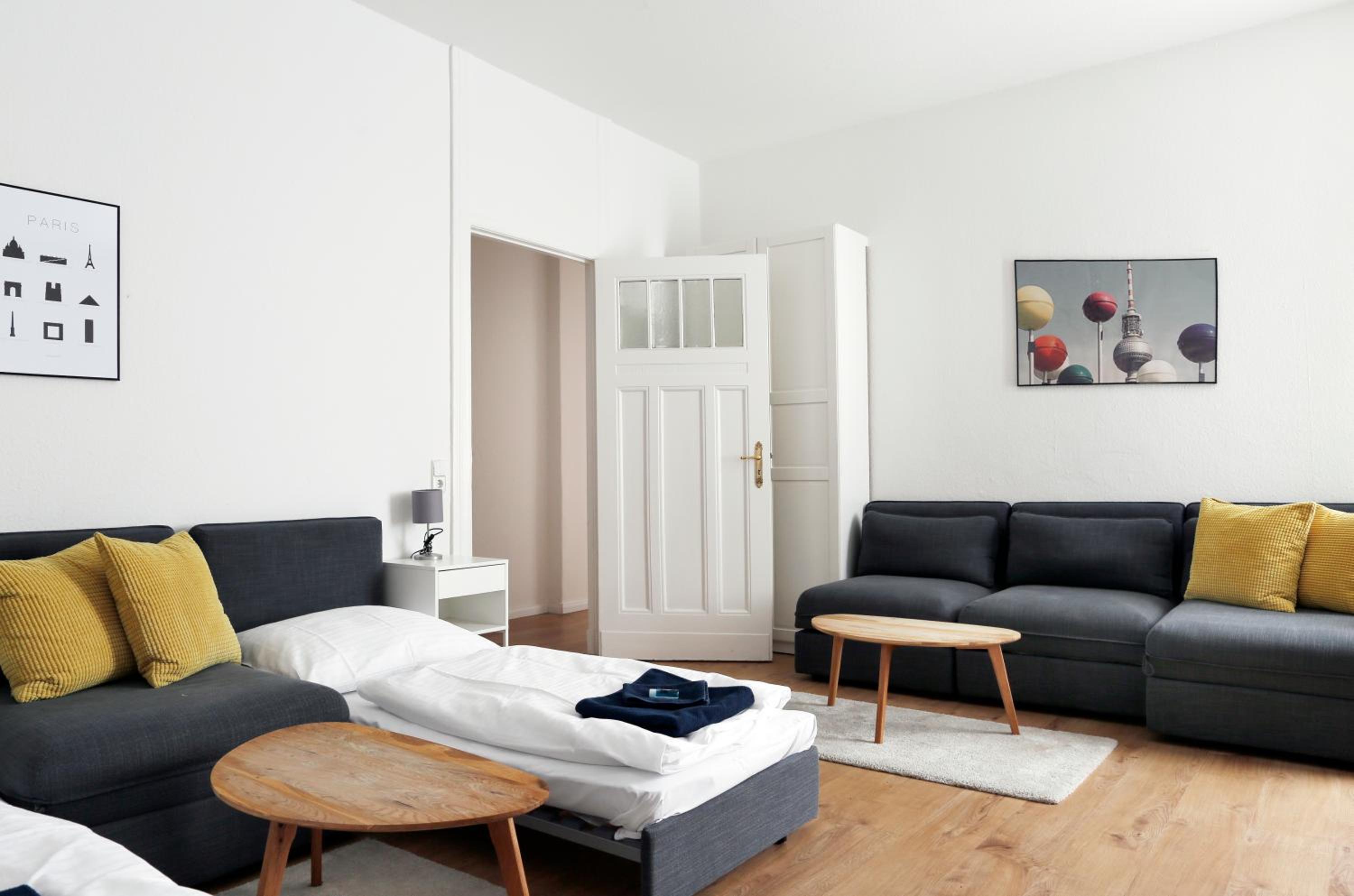 GREIF by ROCKCHAIR Apartments l SUPERHOST Status l 2 Bedrooms Boxspringbeds in City Center - Cozy Family & Business Flair welcomes you!