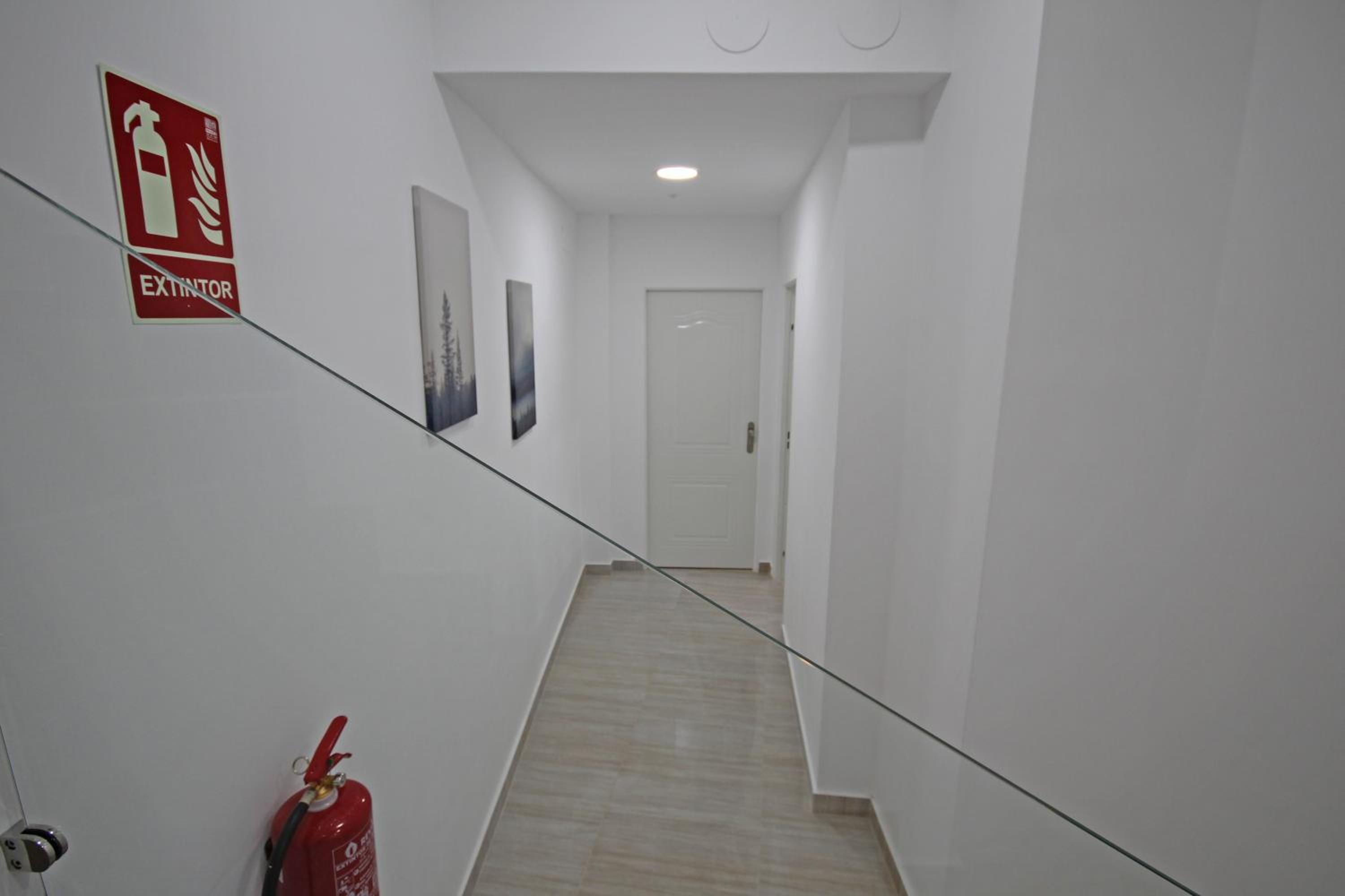 Esparteros 6, Estudios