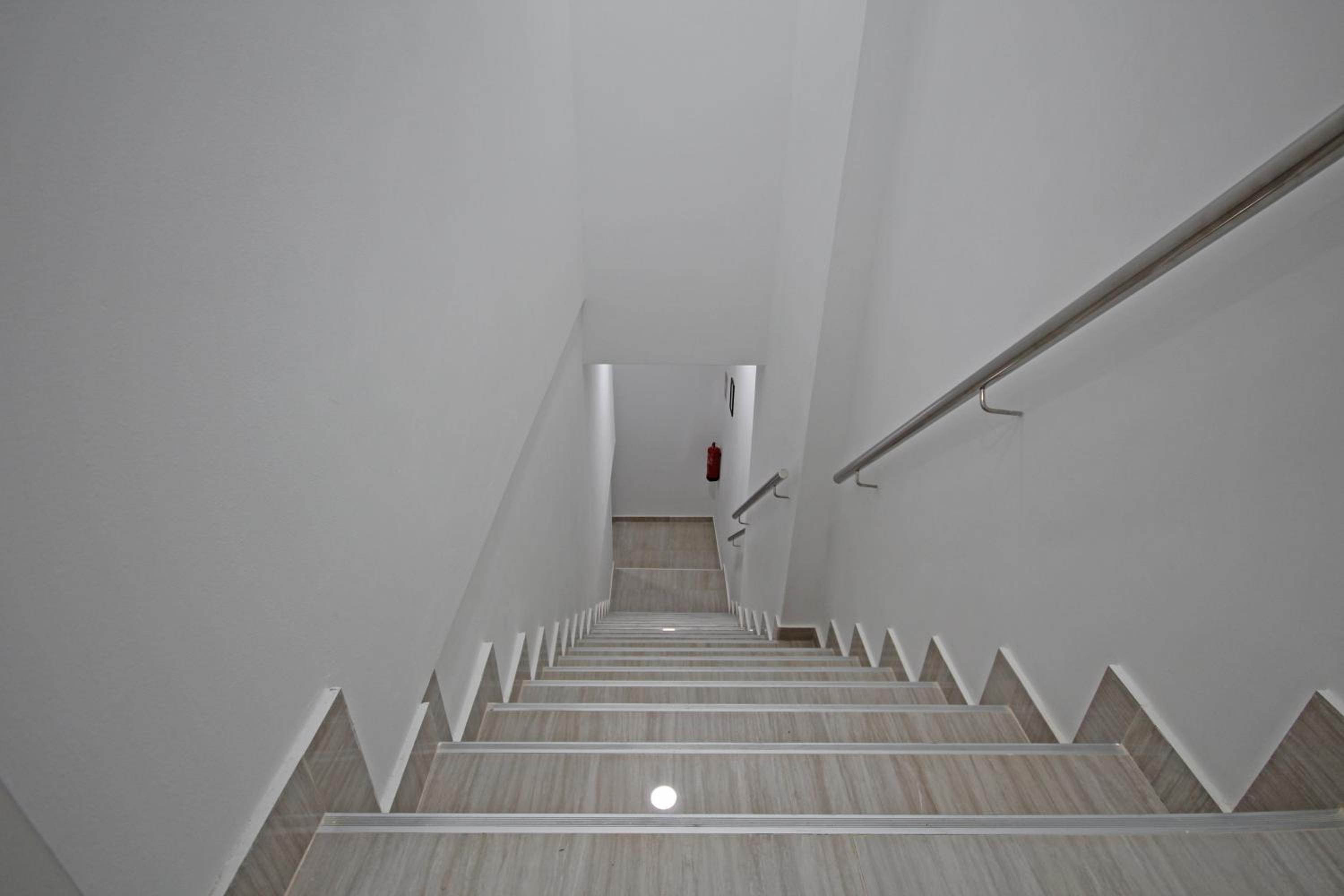 Esparteros 6, Estudios