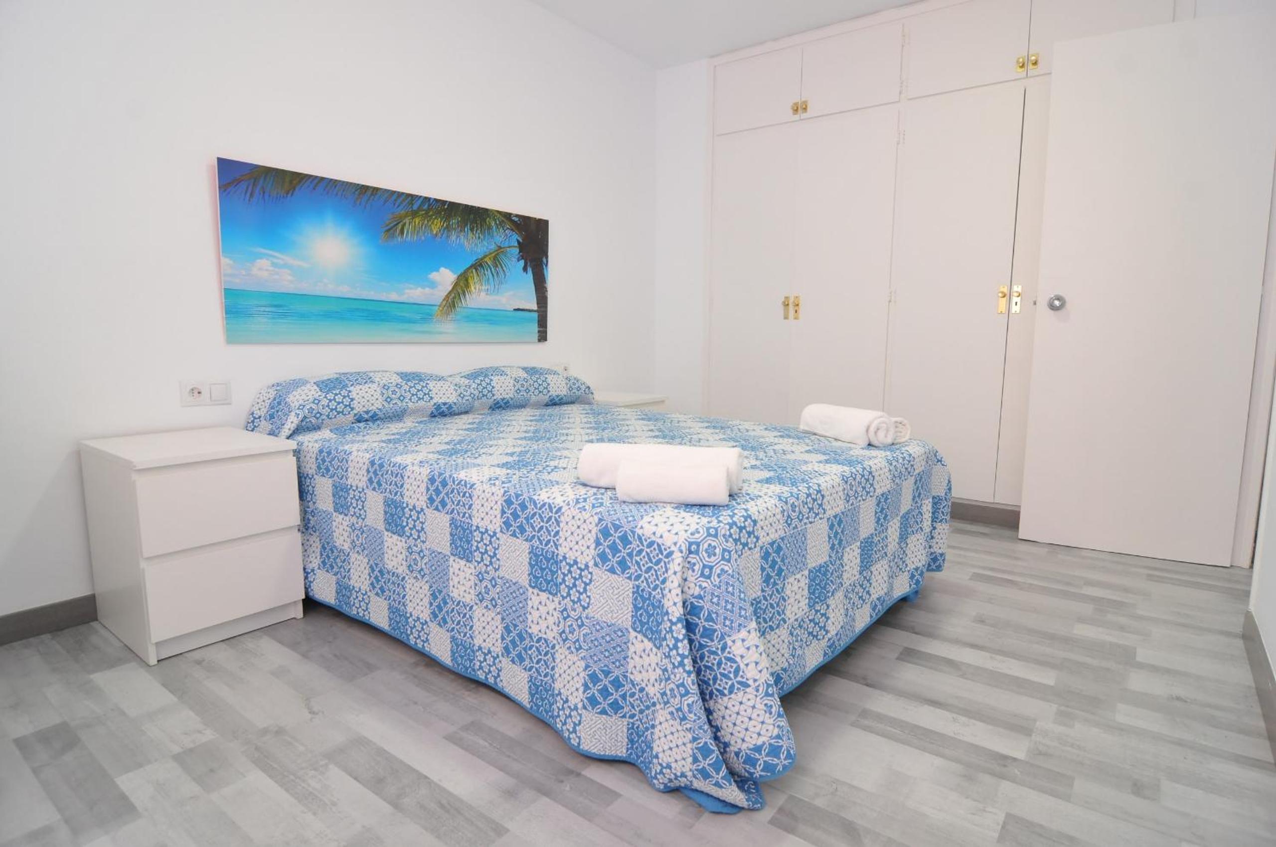 Santa Susanna Vacations - HomeHolidaysRentals Solmar - Property Image 2