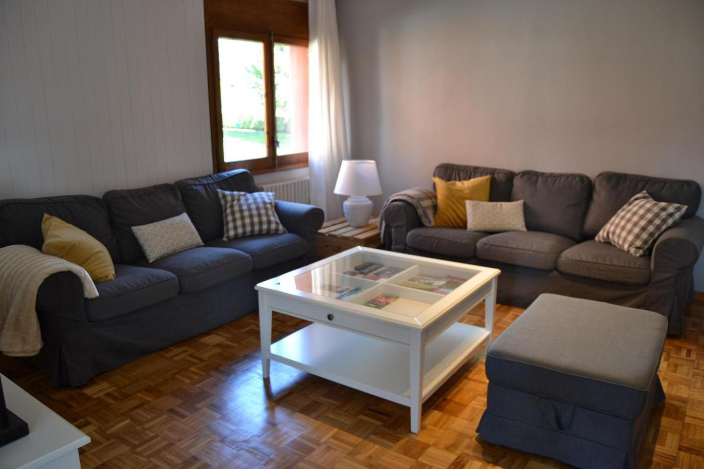 Amplio apartamento con piscina en Llívia view 3