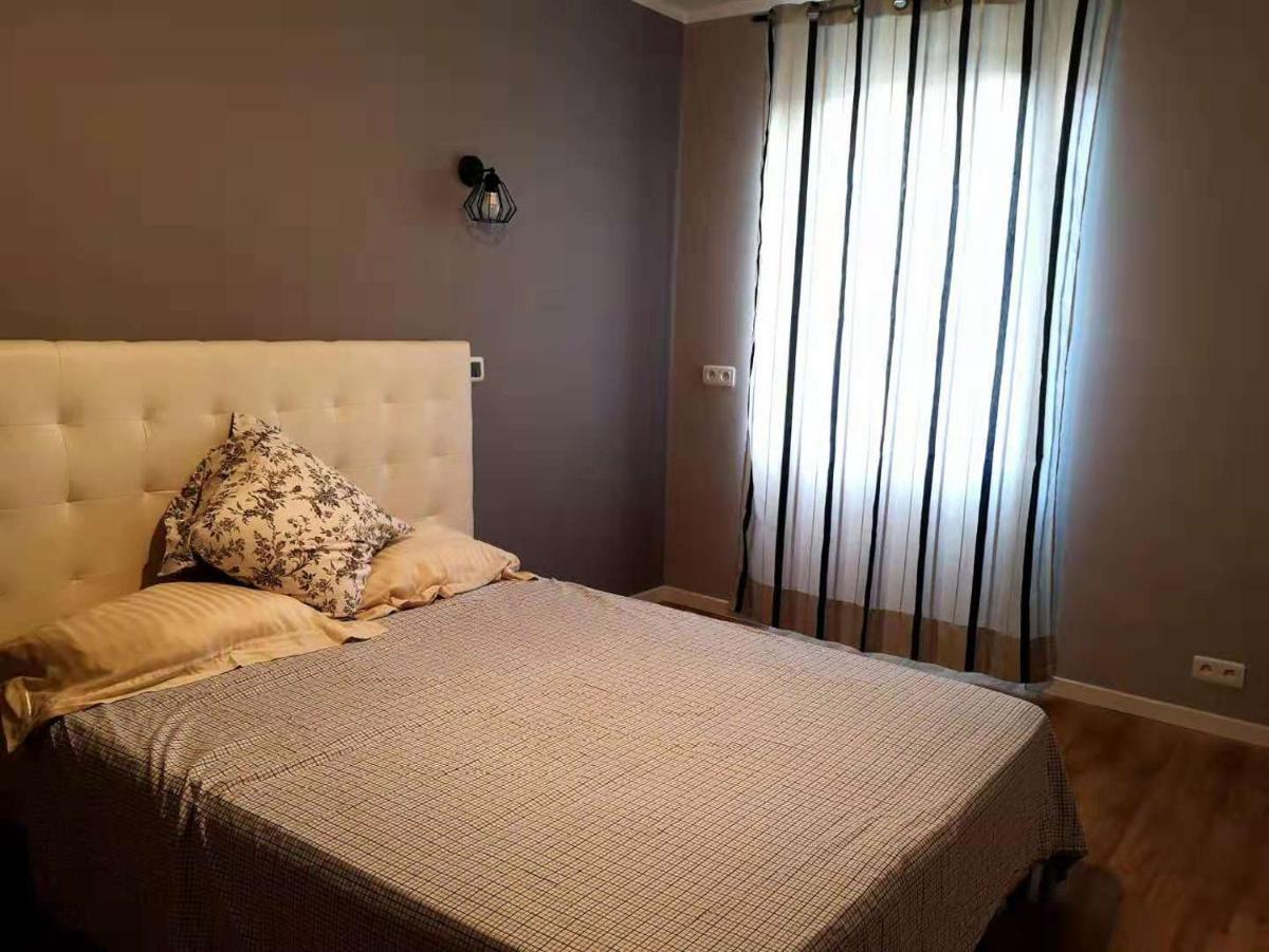 Beachside appartement in center of Cannes photo 4