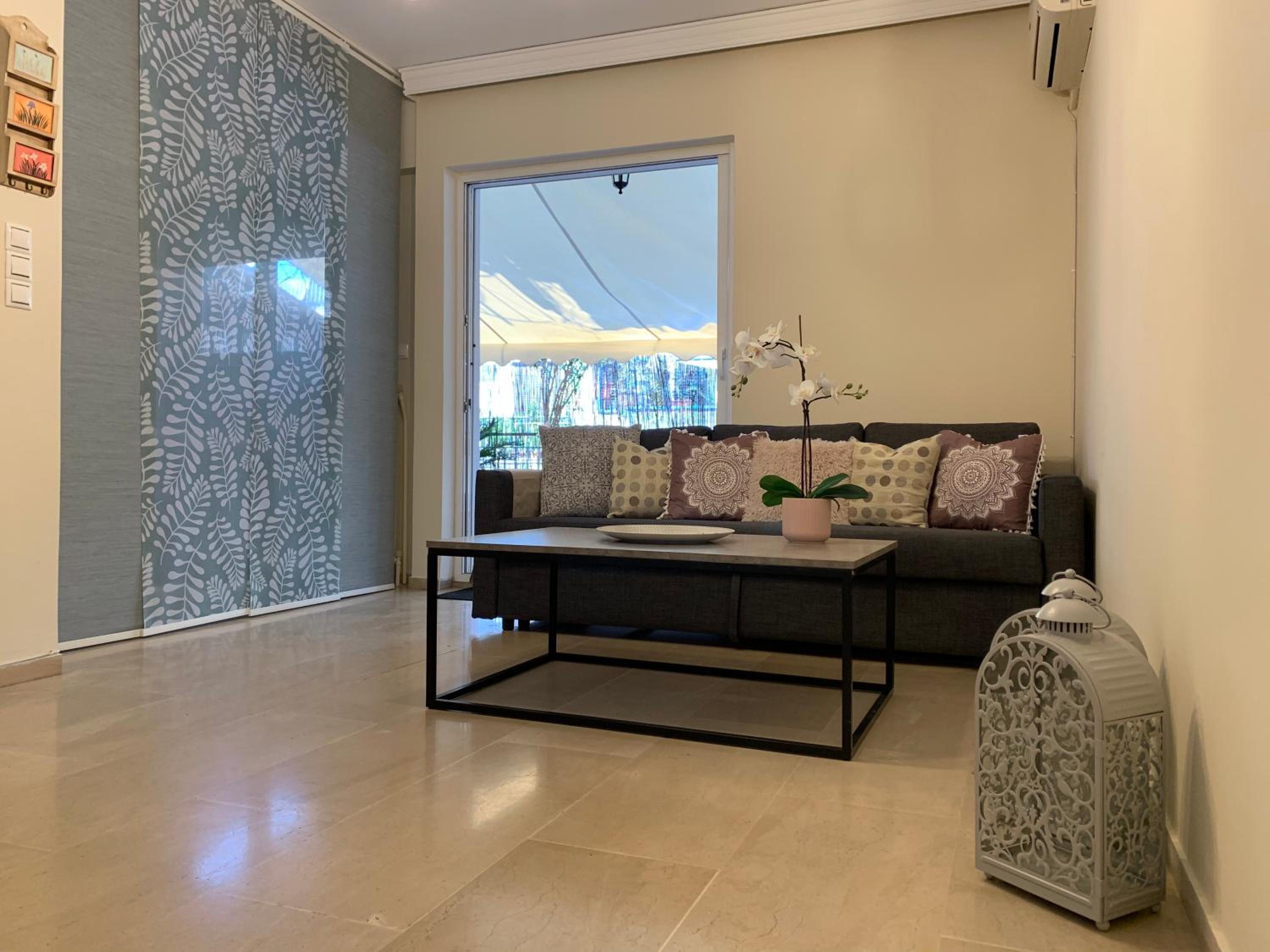 Thiseio Big Apartment