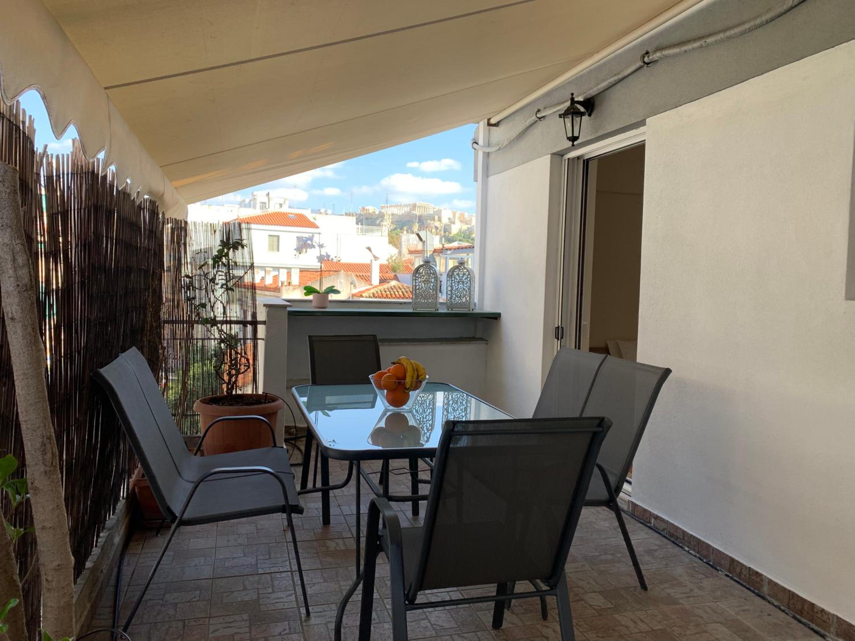 Thiseio Big Apartment