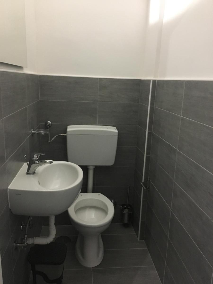 Cheap Stop view 5