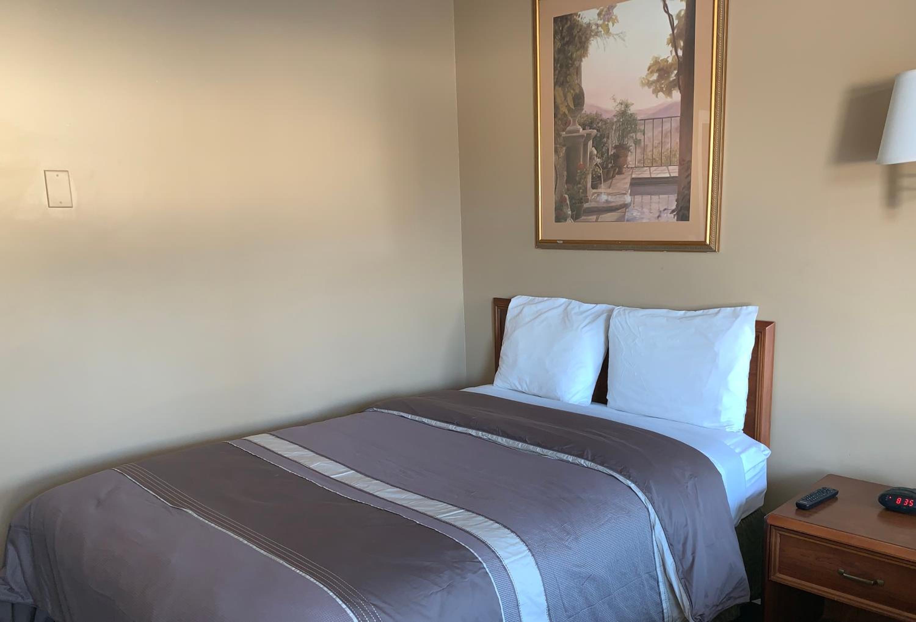 Village Inn & Suites - Sudbury