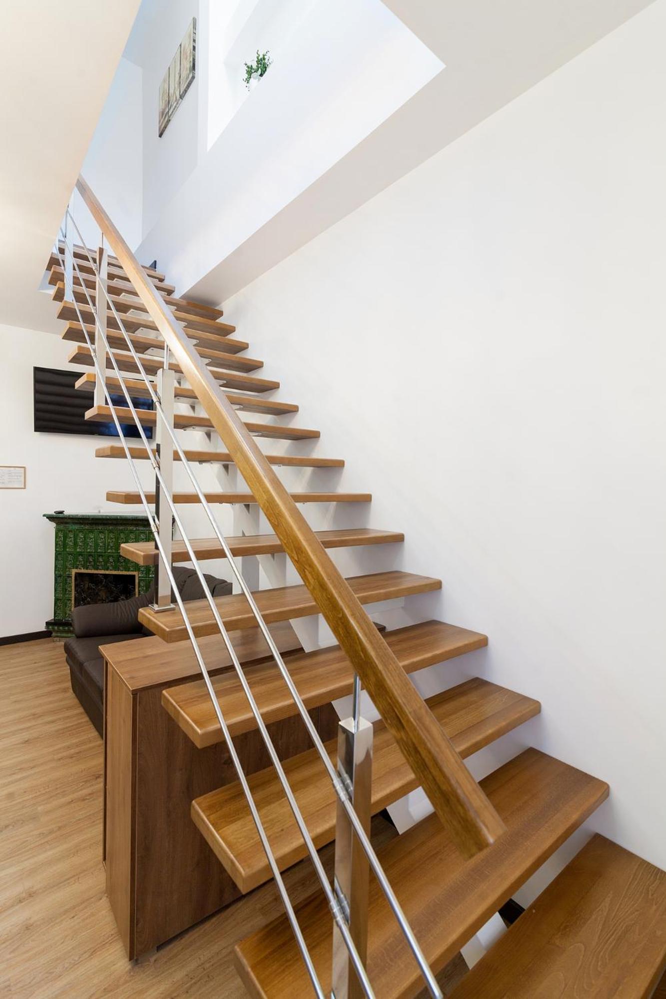 LEOGRAND Apartment on Doroshenka 38