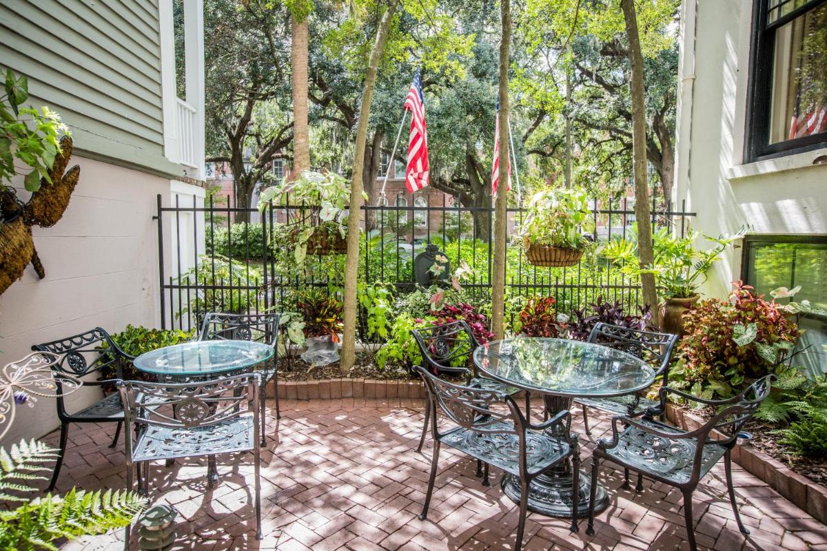 outdoor BBQ area