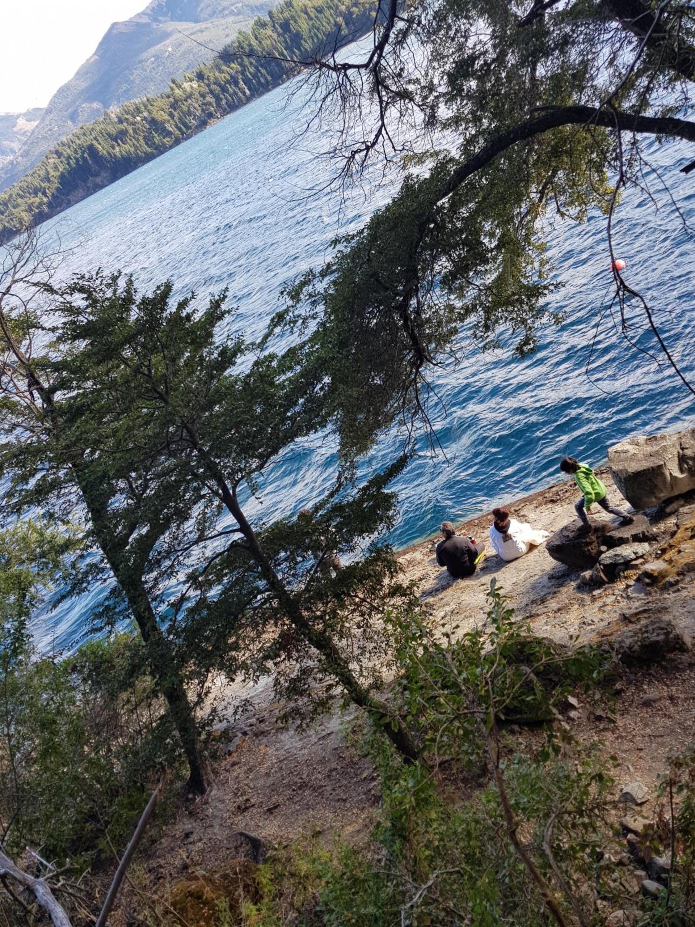 Albanta casa con costa en Bariloche