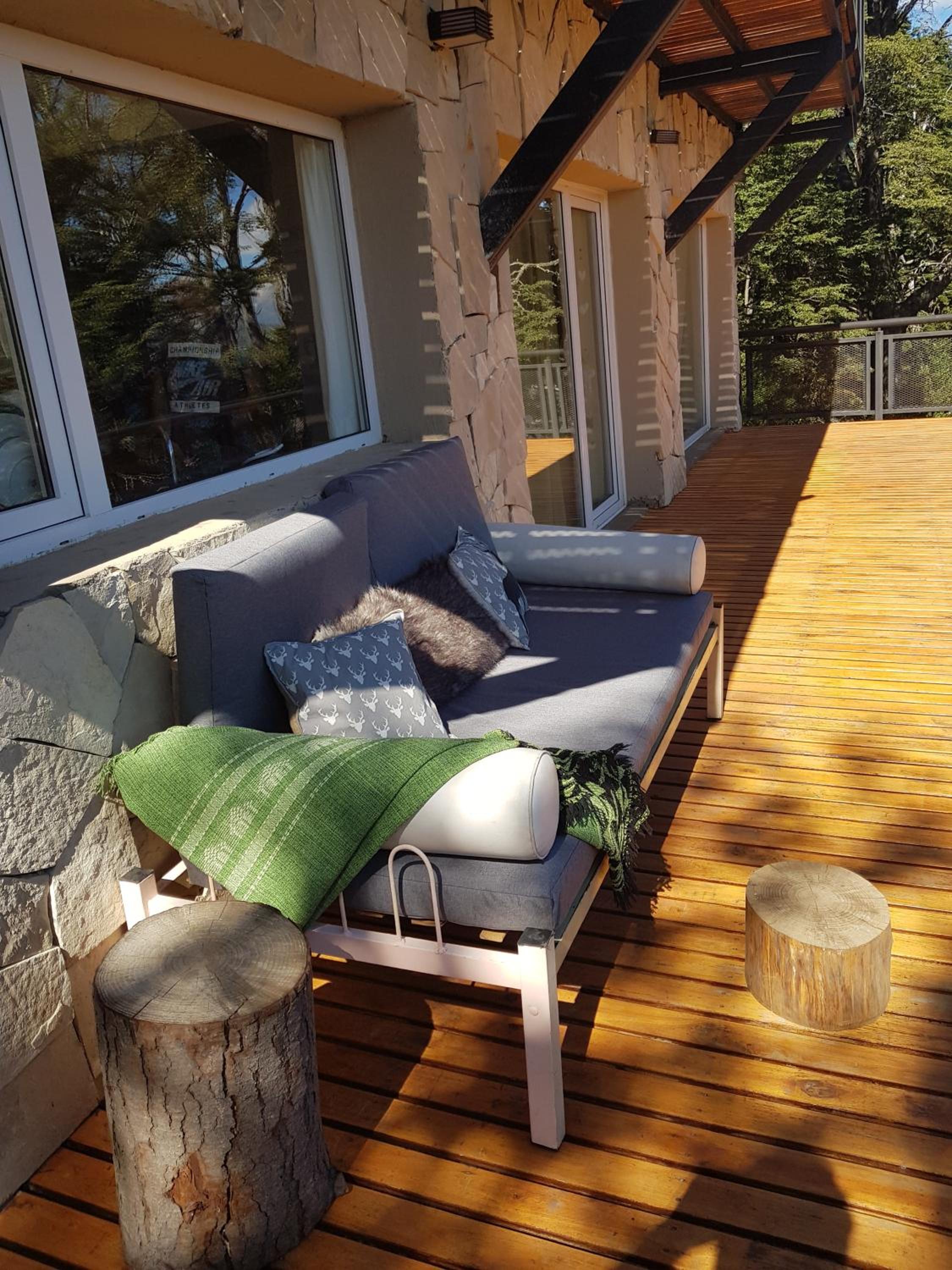 Albanta casa con costa en Bariloche