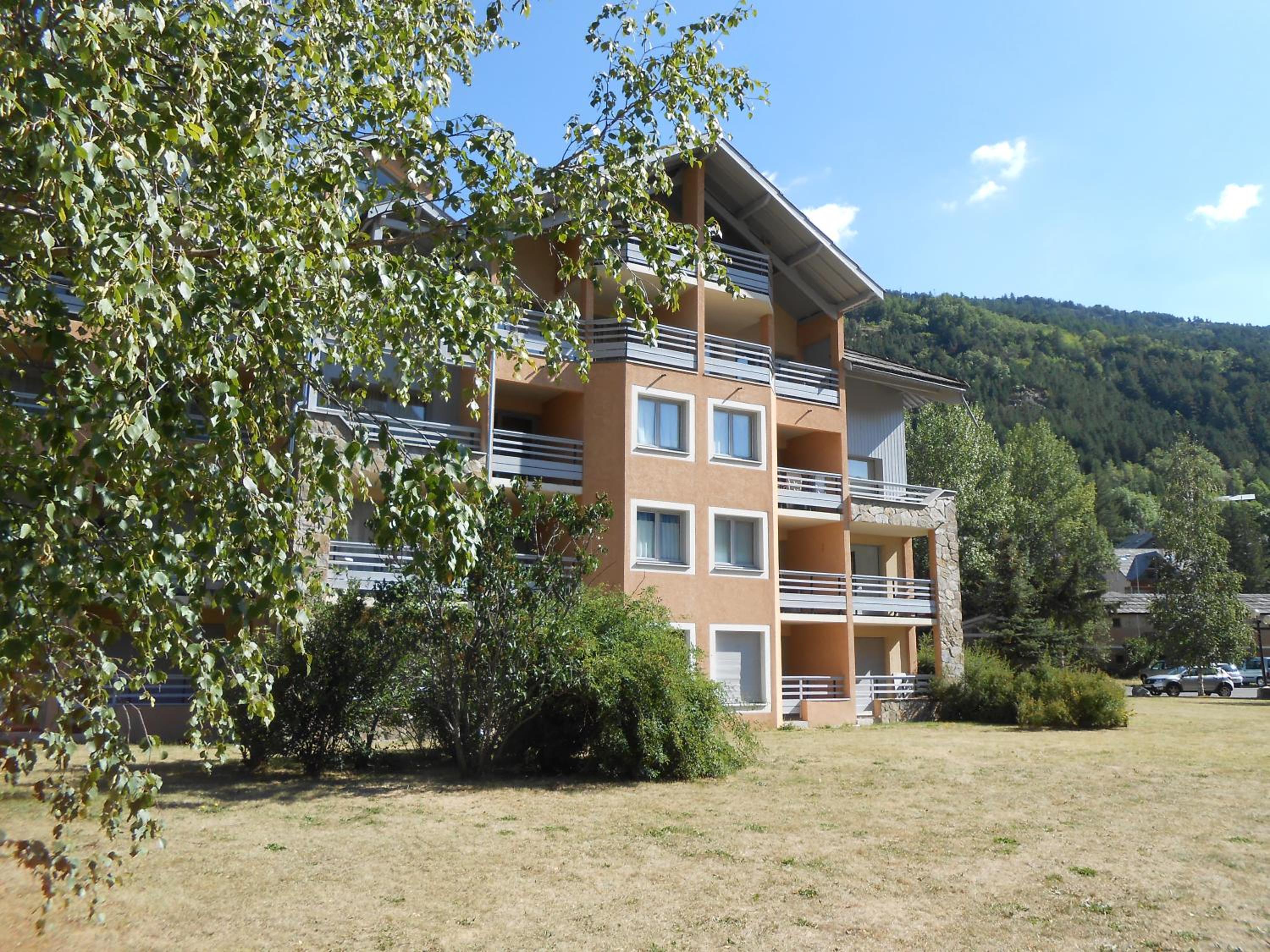Photo 11