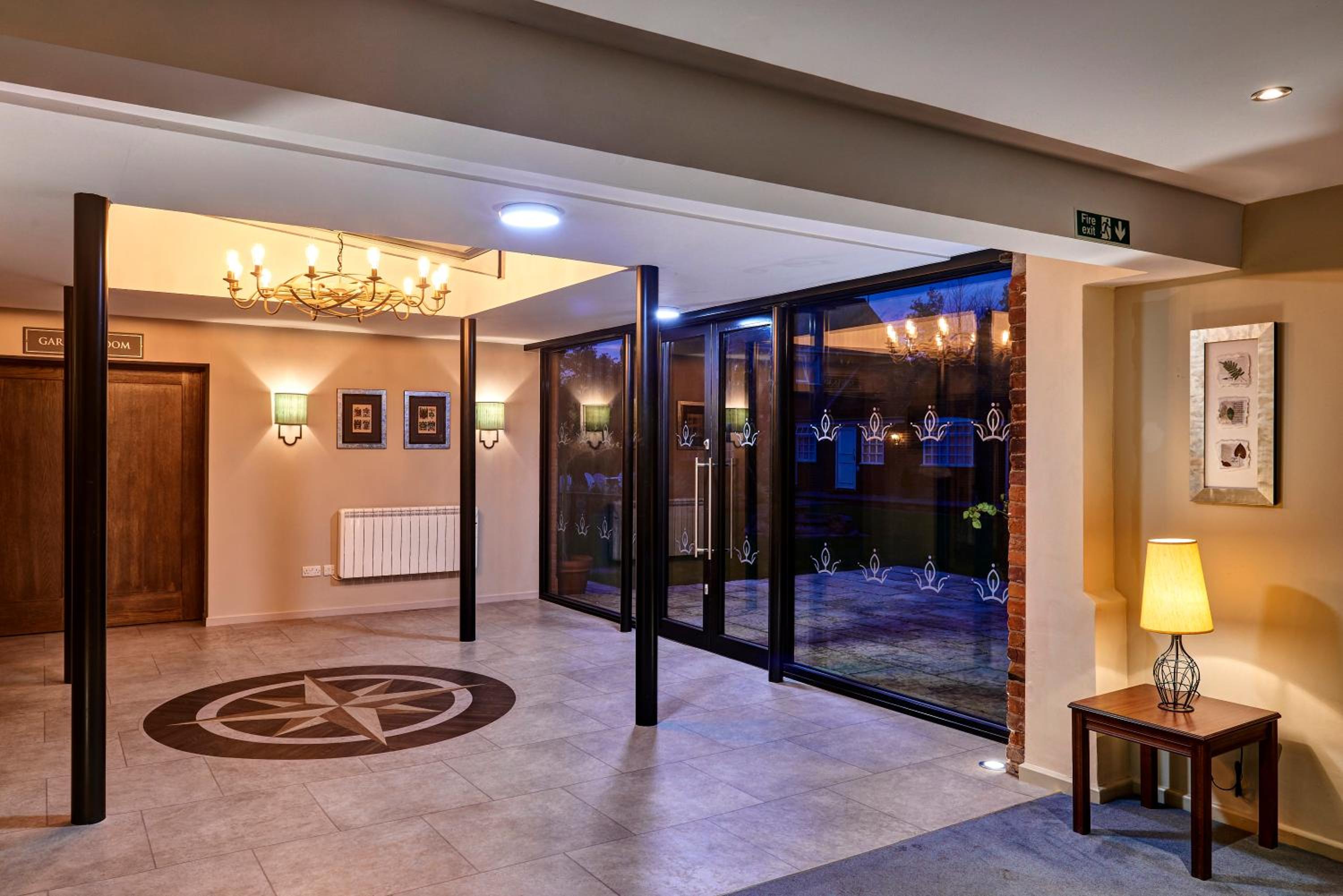 Alcester Vacations - Kings Court Hotel - Property Image 2