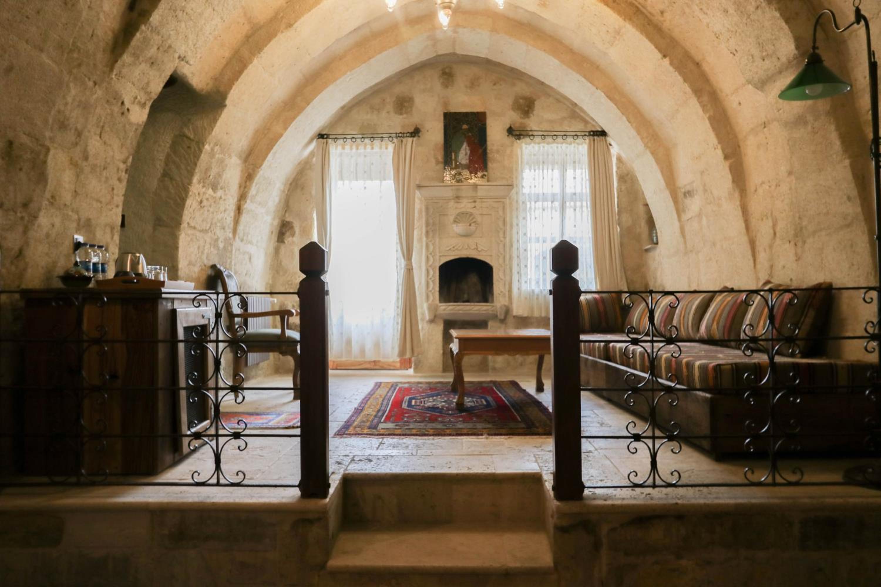 Sultan Cave Suites - Image 110