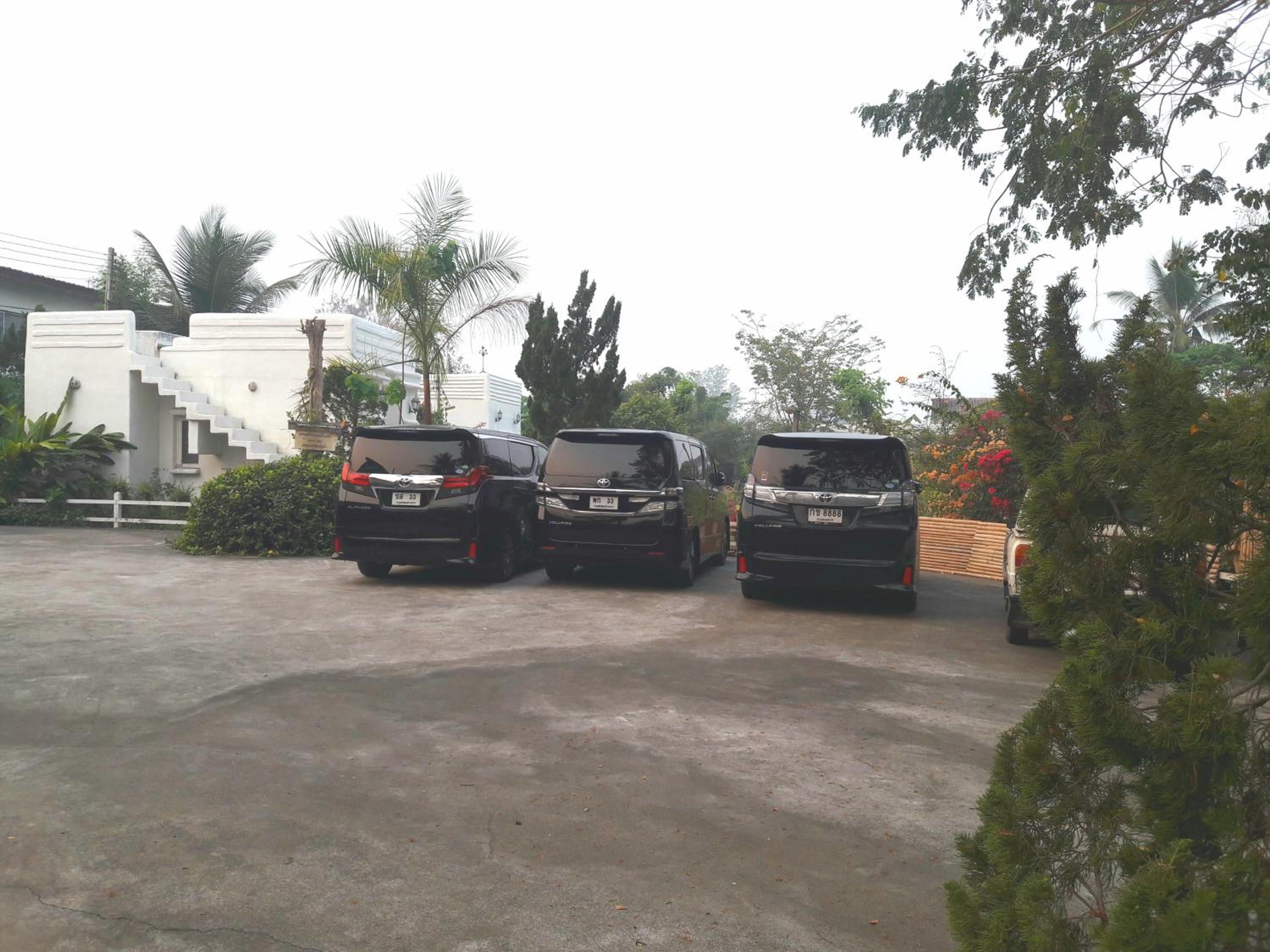 Scenic Riverside Resort