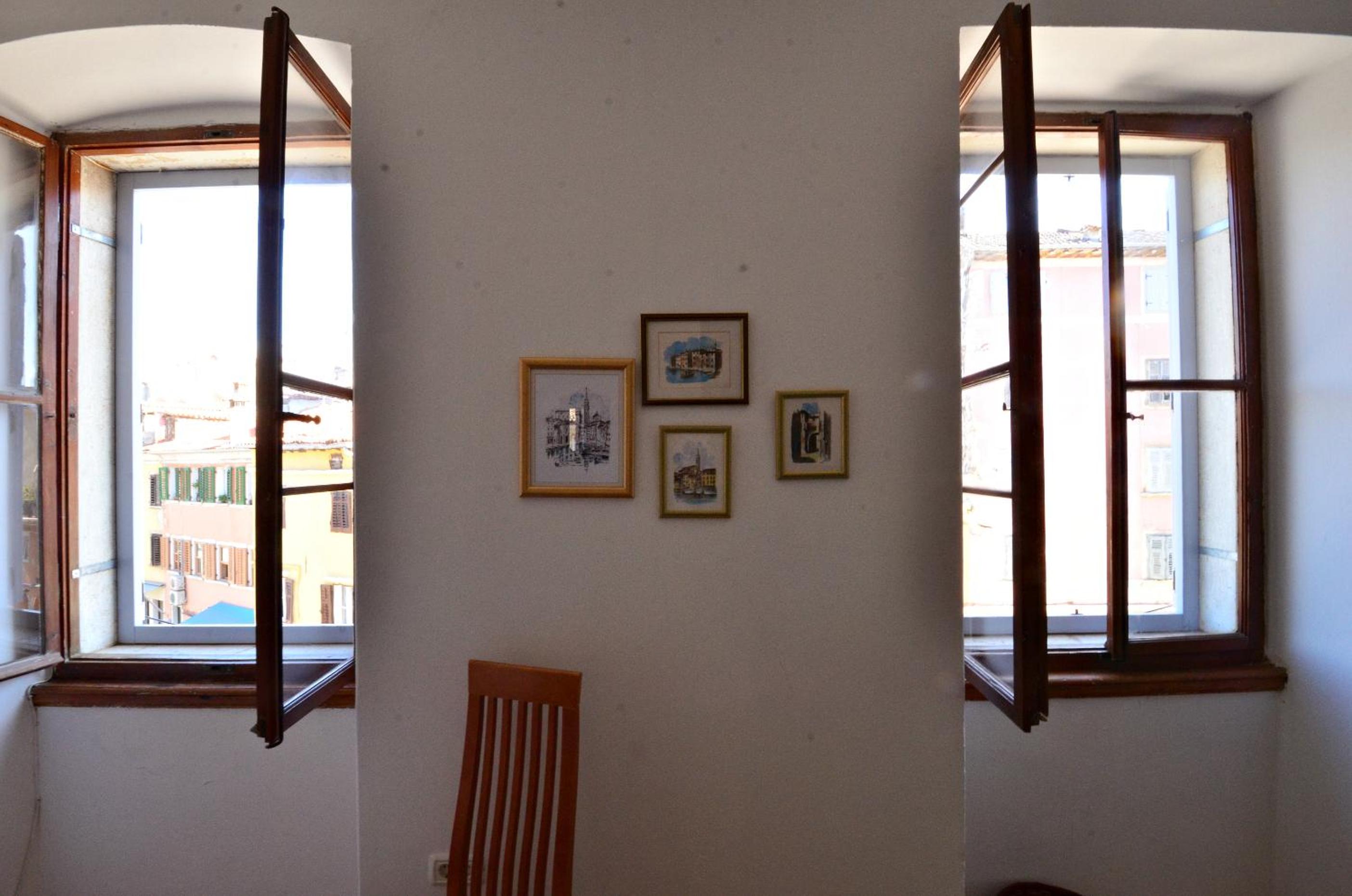 Felicity view 5