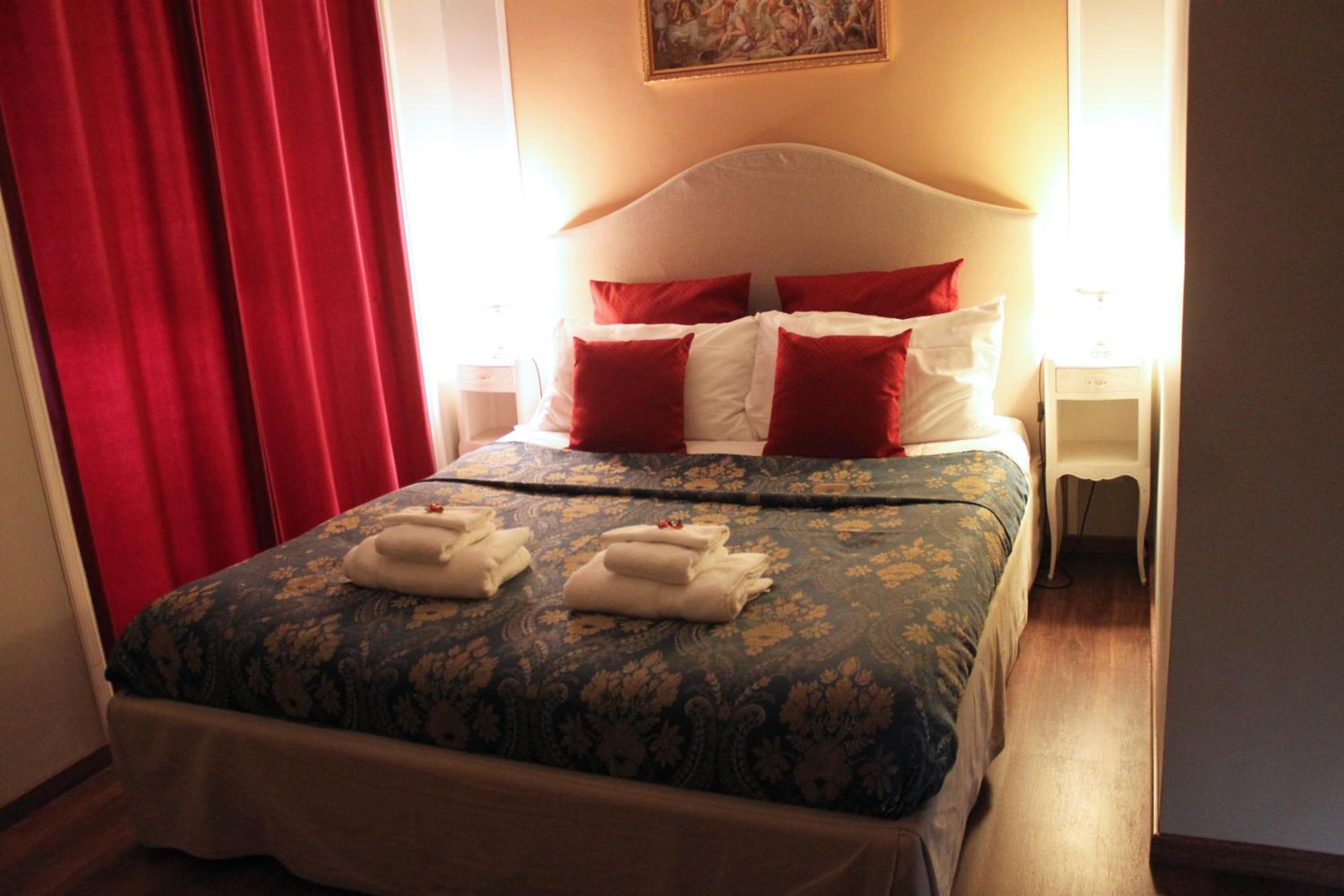 Raphael Rooms
