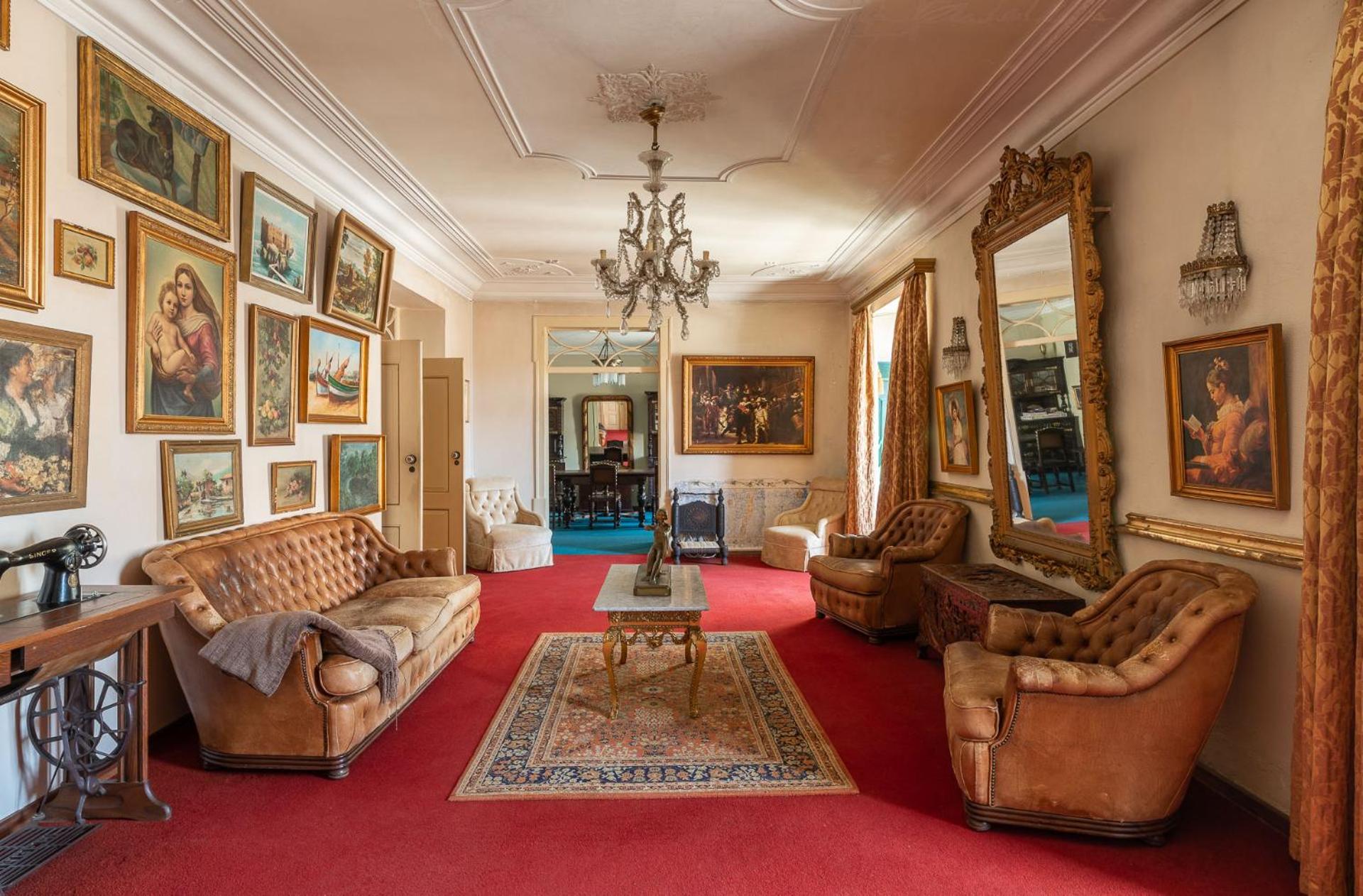 lounge
