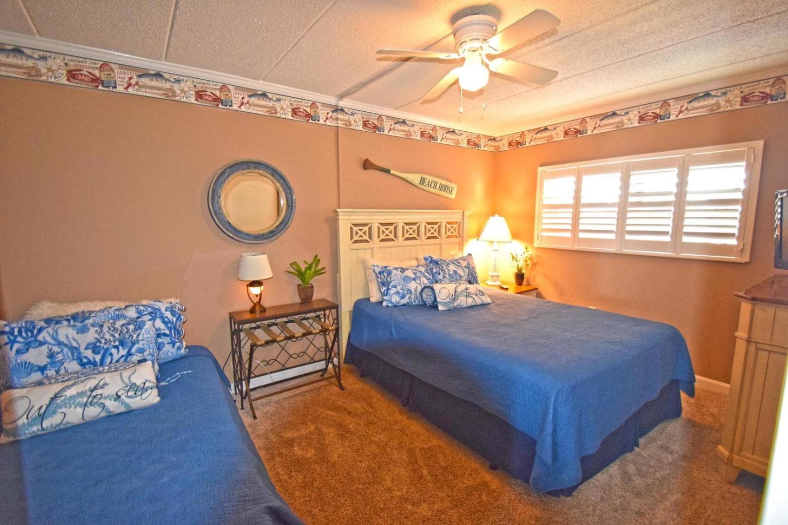 Harbour Island 102M Condo
