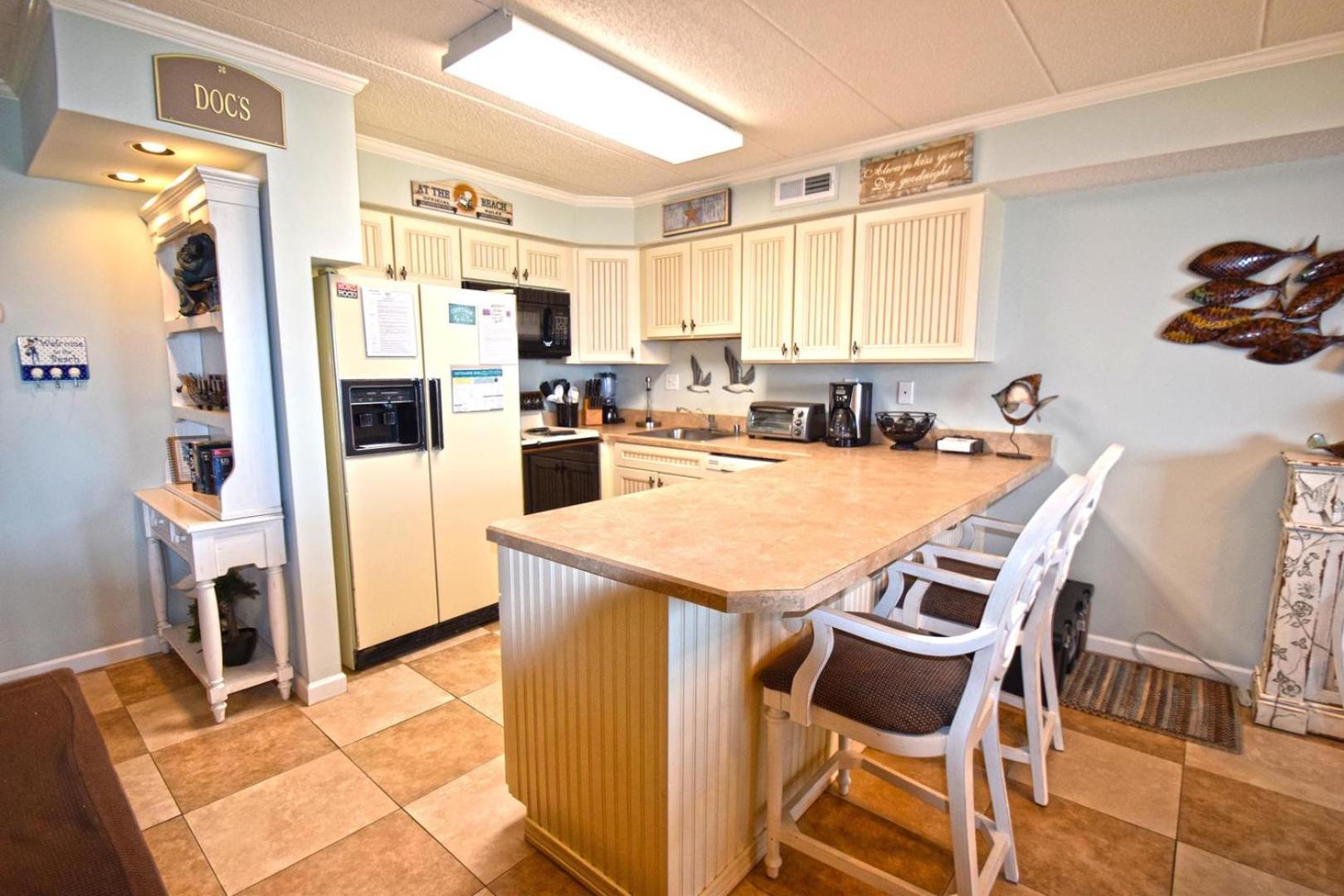 Harbour Island 102M Condo
