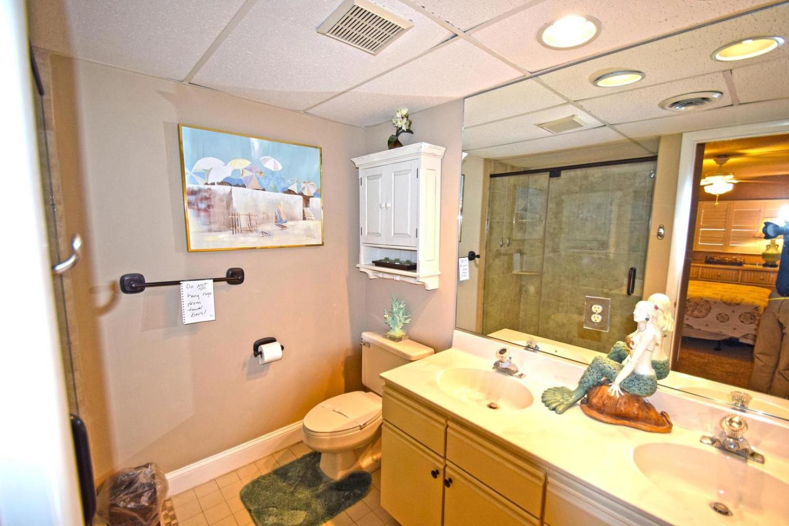 Harbour Island 102M Condo