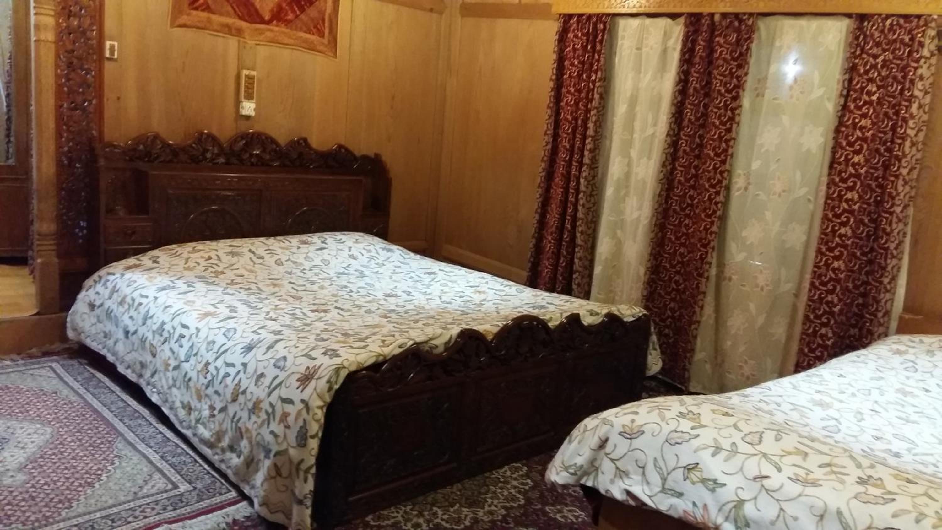 Houseboat Moon of Kashmir view 5