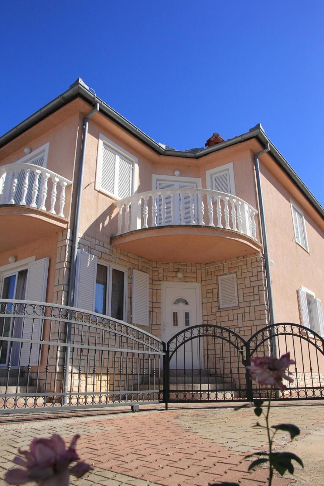 Apartments Pavlakovic view 2