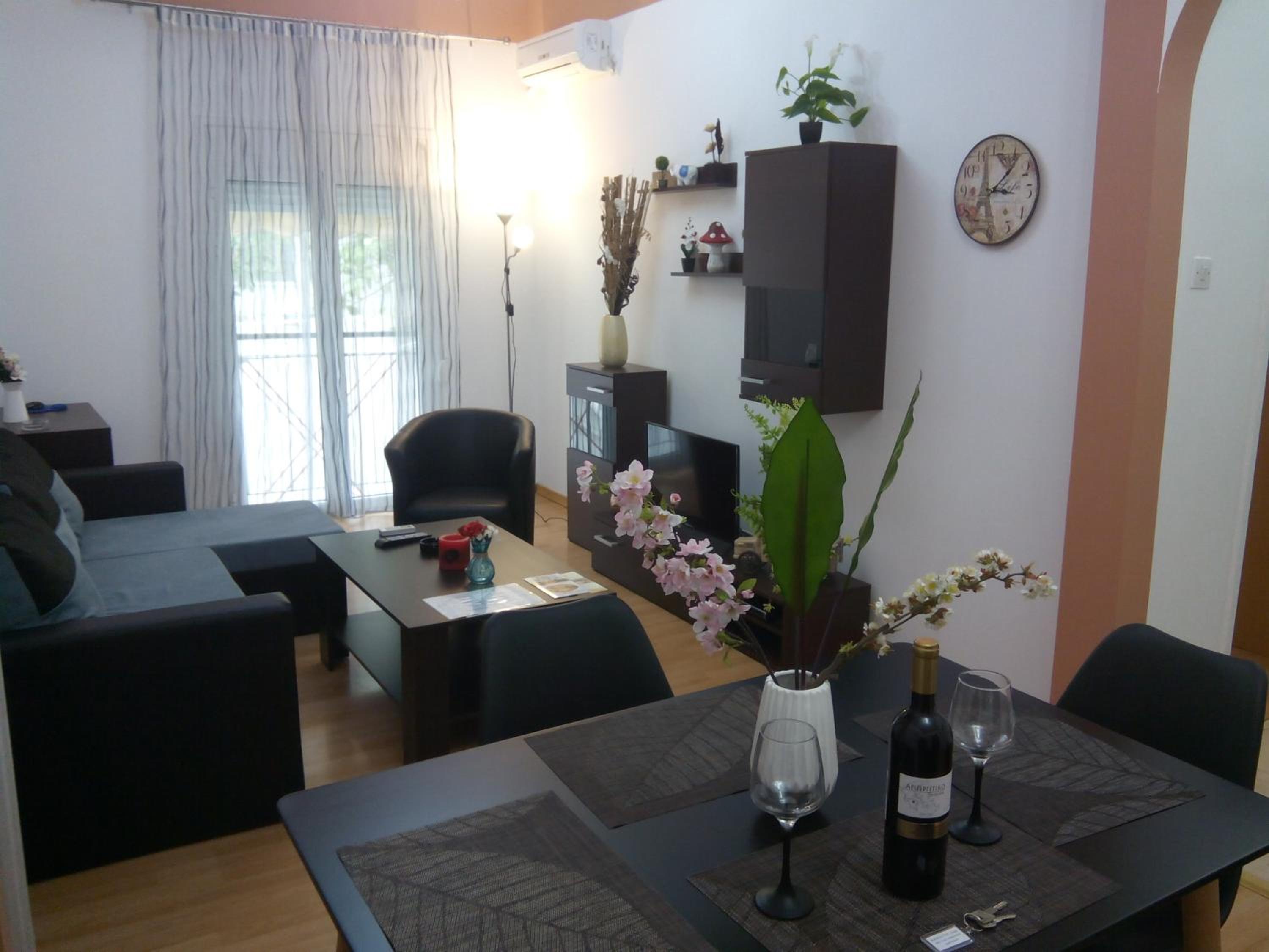 Manolitos Apartments 5