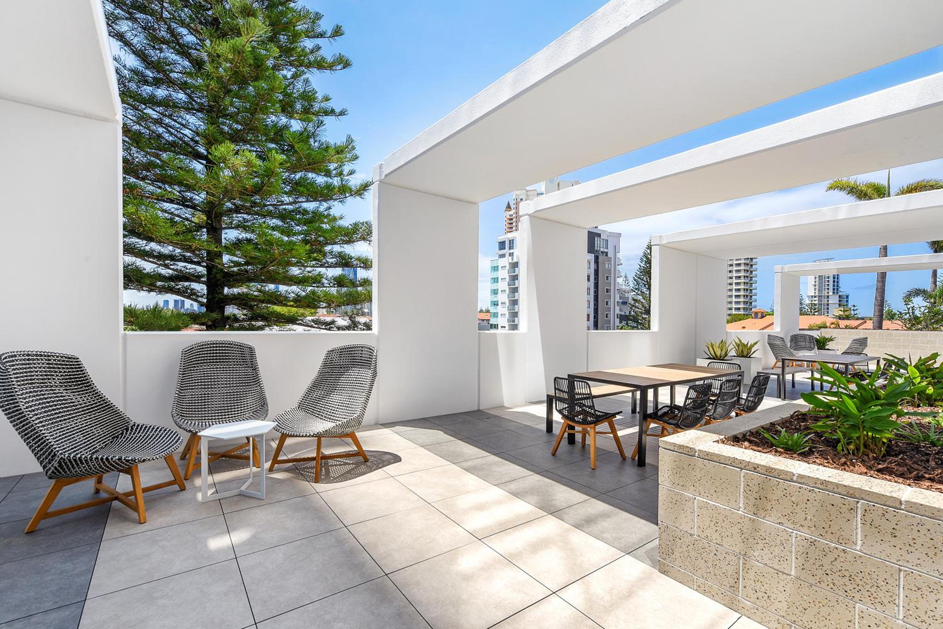Qube Broadbeach Ocean View Apartments