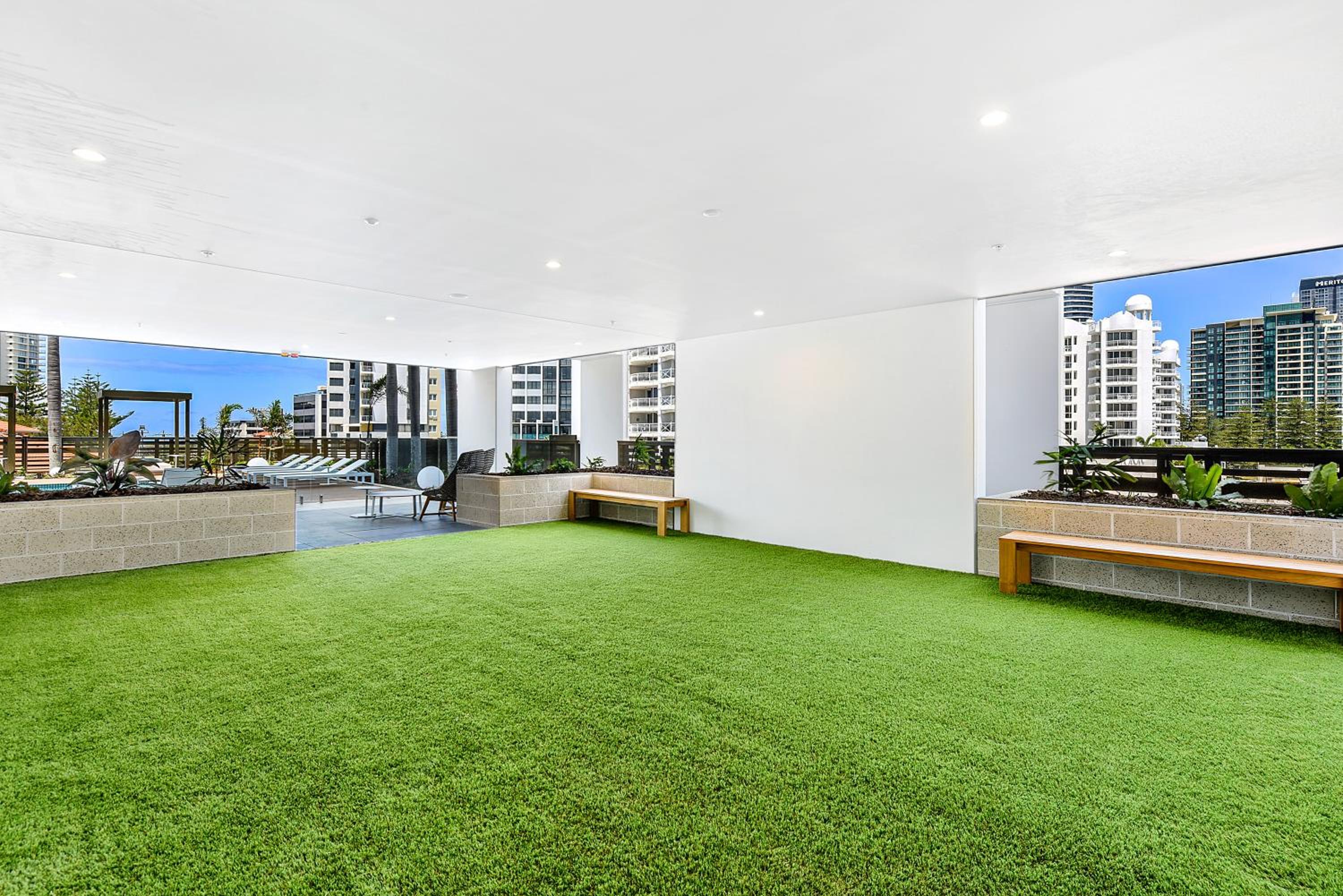 Qube Broadbeach Ocean View Apartments