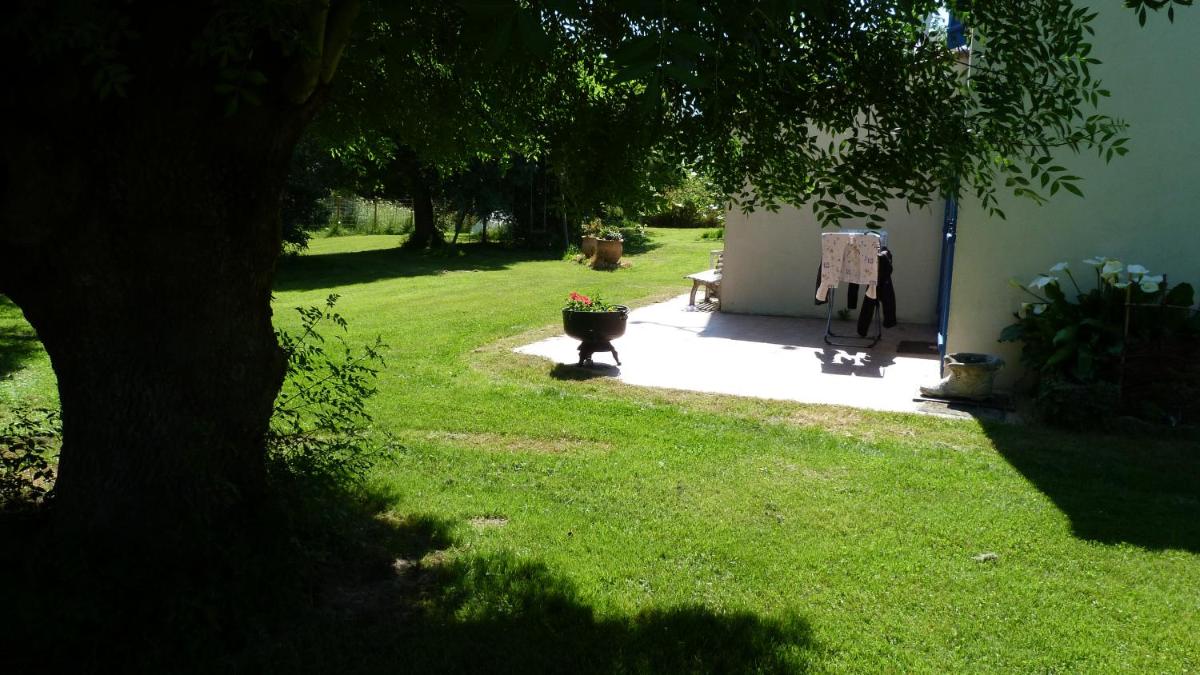 La Courtoise "Chez Gustine" view 3