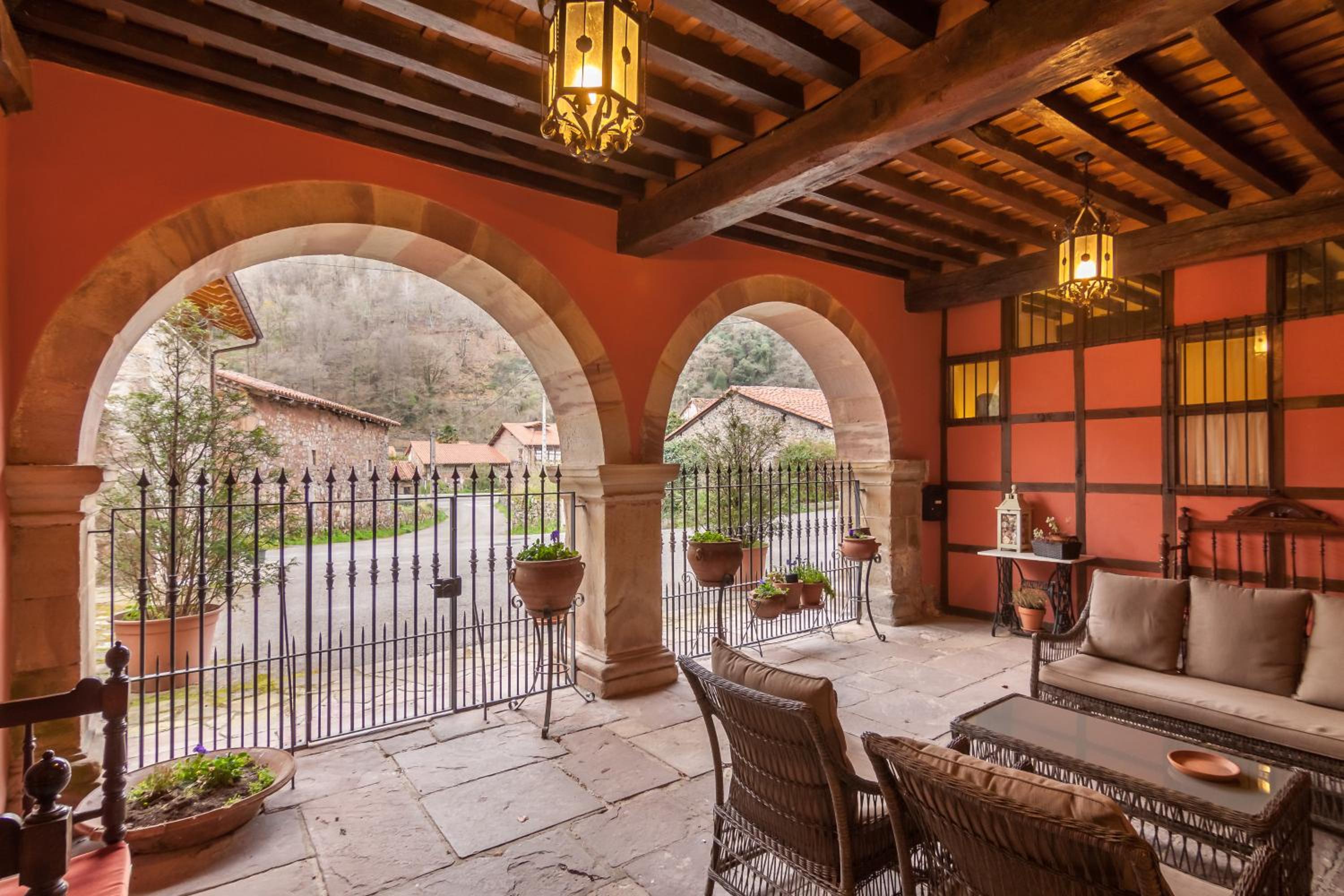 Casona De La Salceda