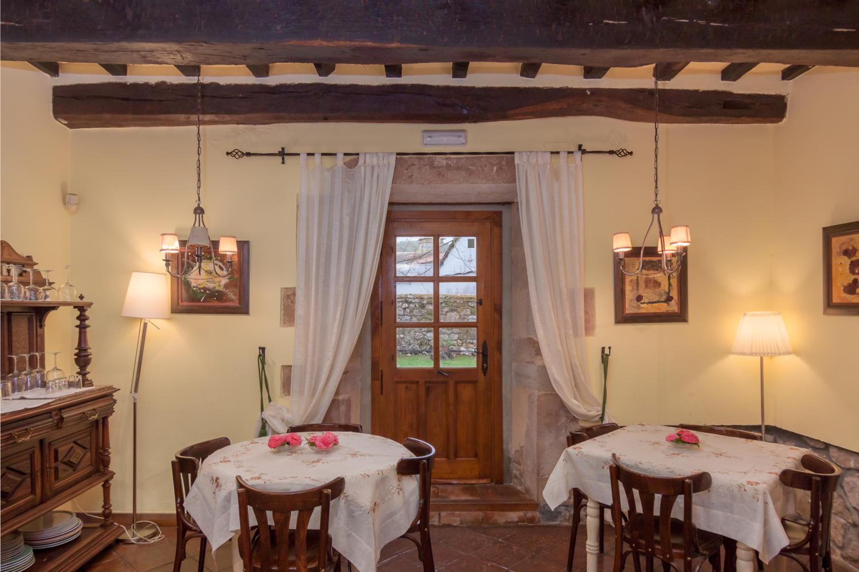 Casona De La Salceda