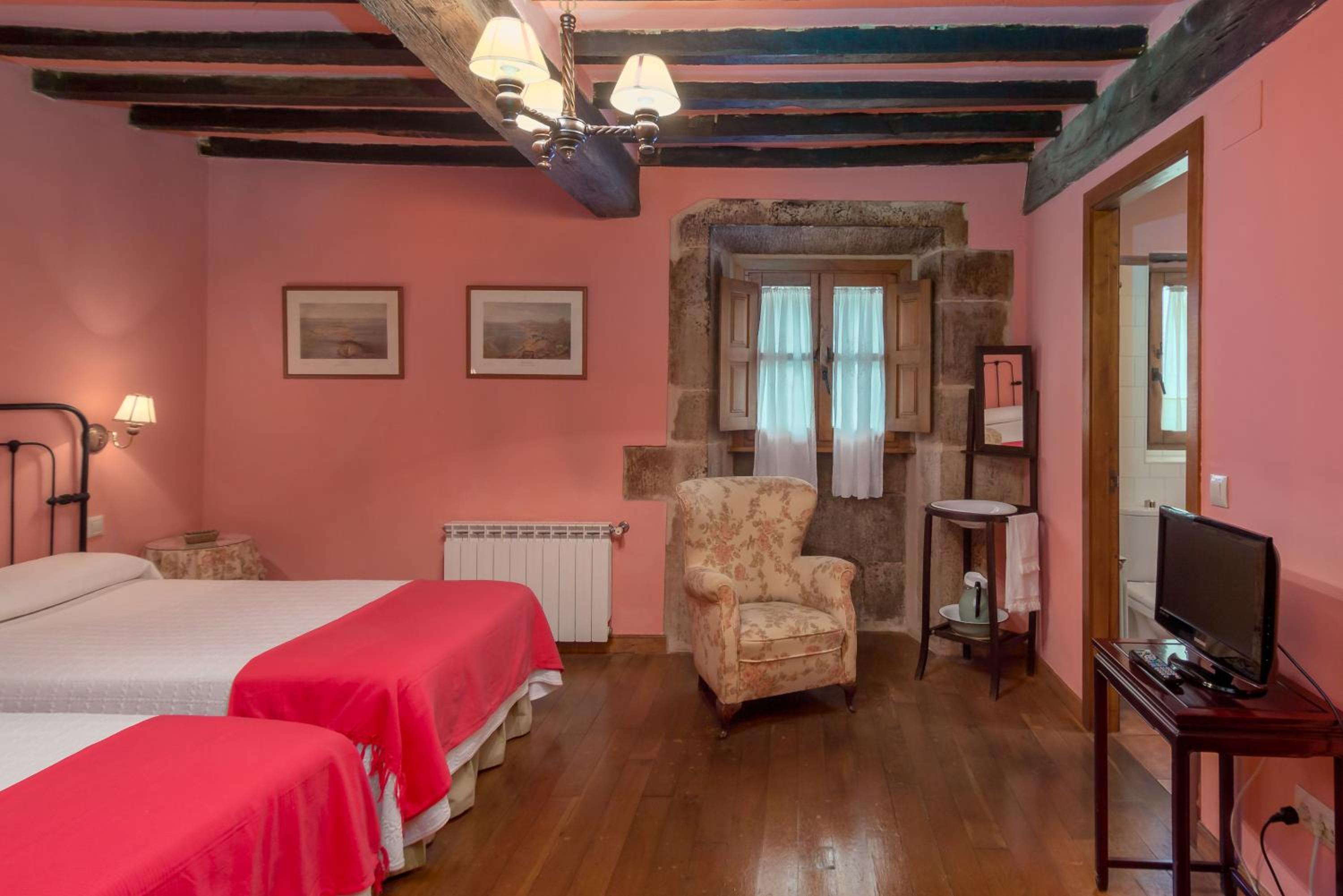 Casona De La Salceda