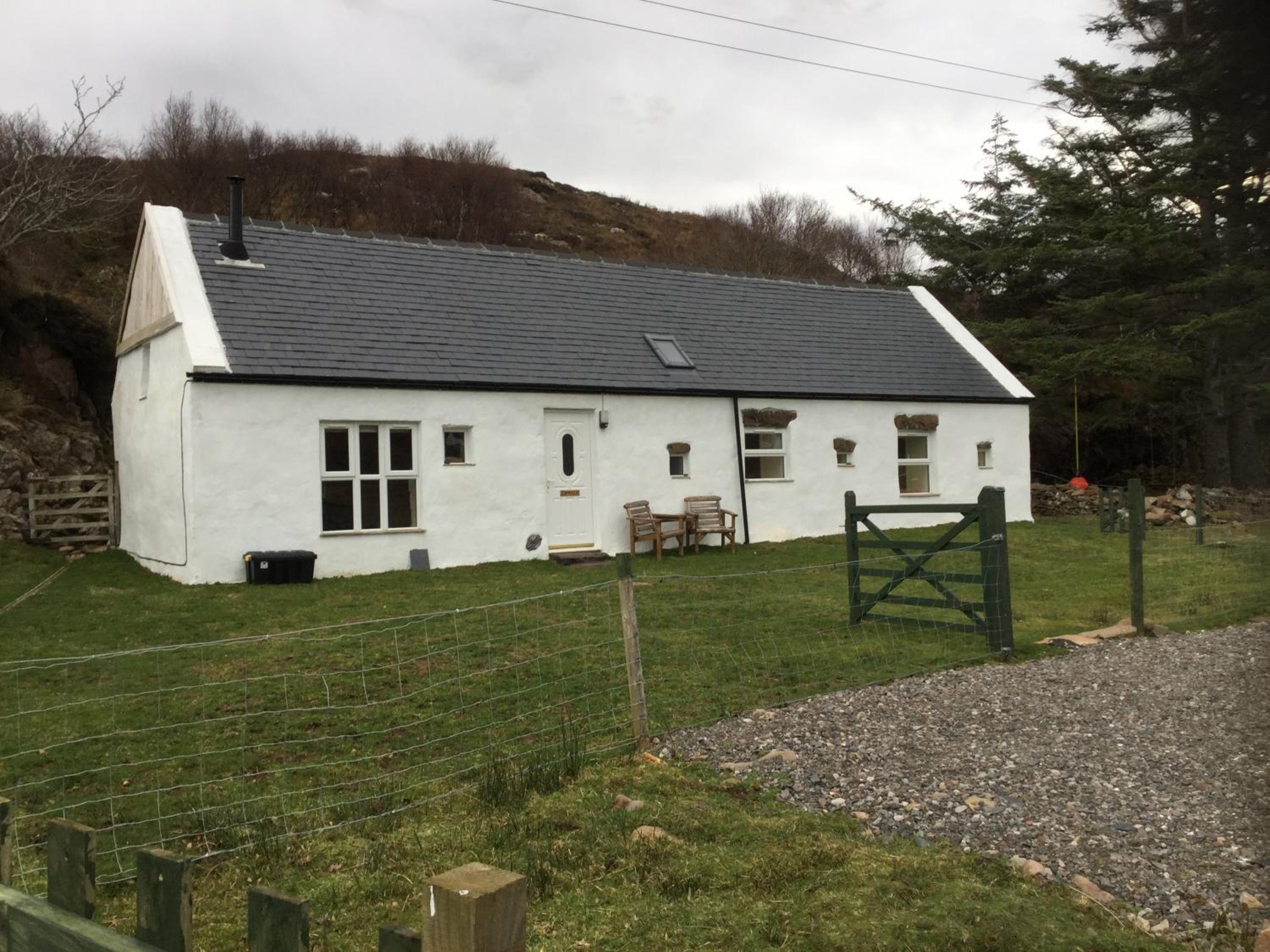 Hotel Comraich - Image 1