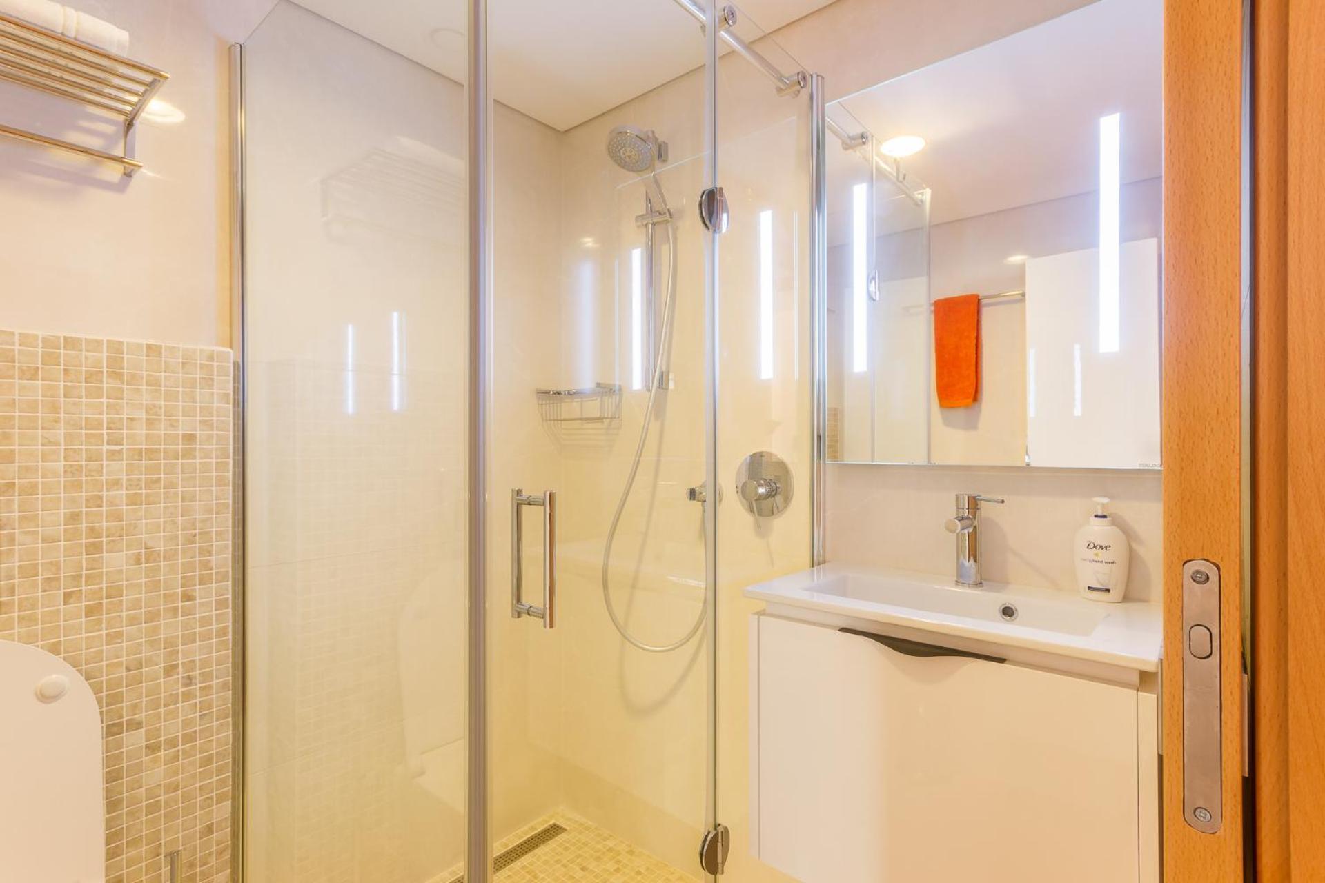 Marina Starboard Apartment, Lagos