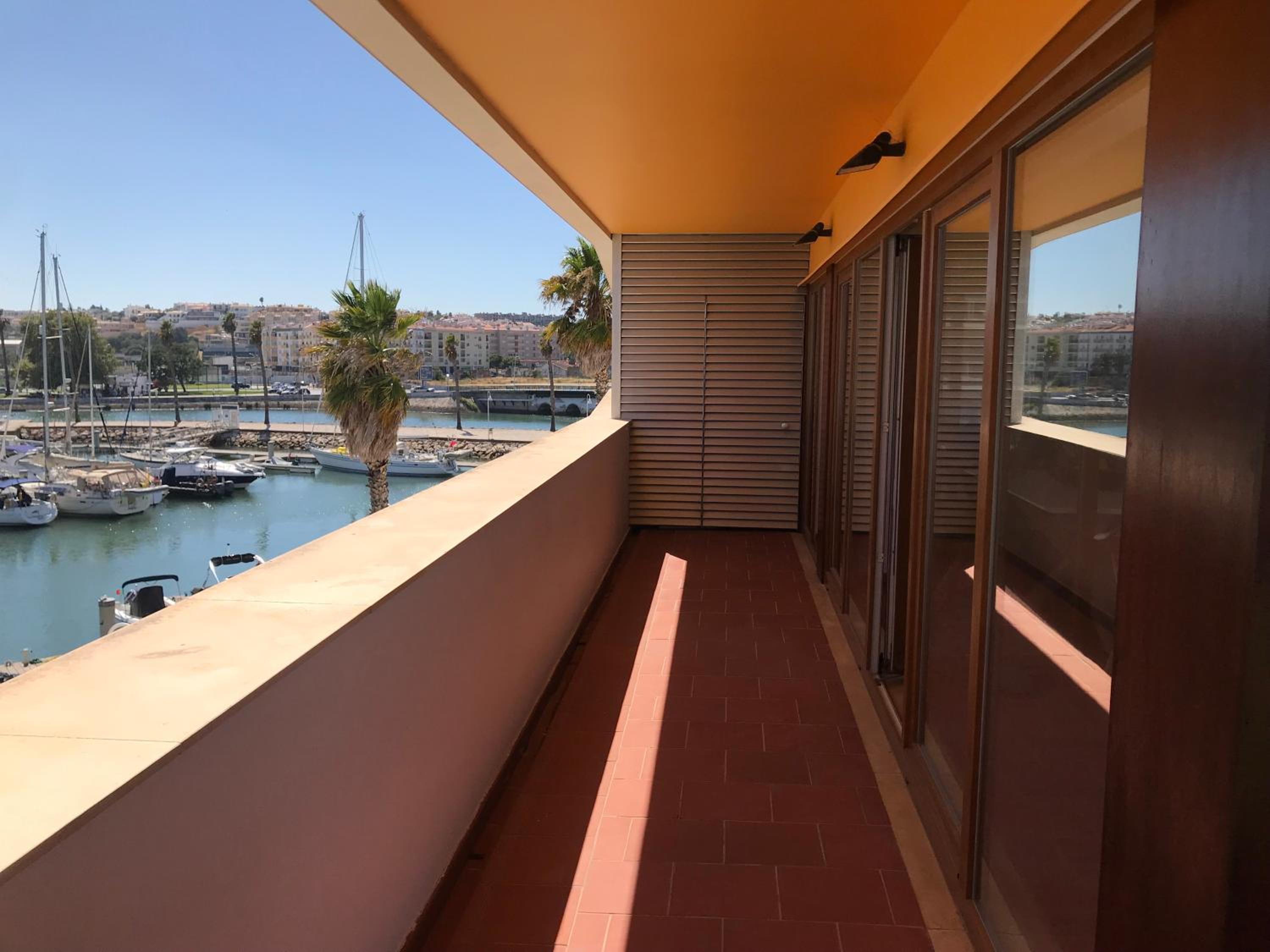 Marina Starboard Apartment, Lagos