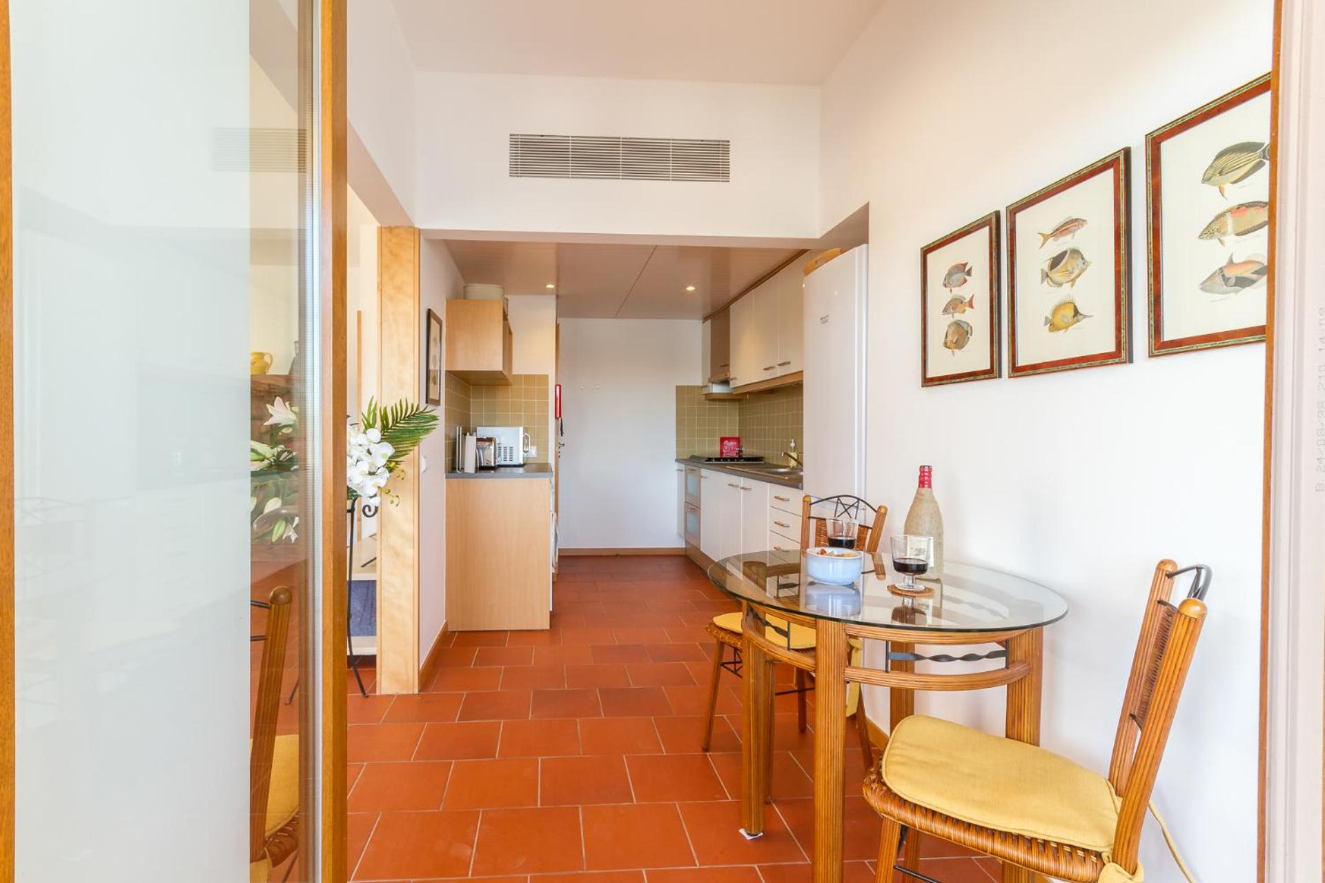 Marina Starboard Apartment, Lagos