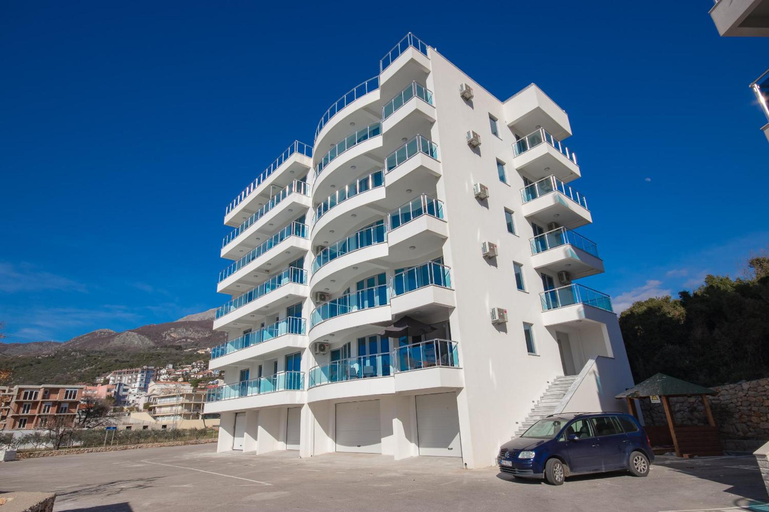 Celebrity Style Lux Apartment