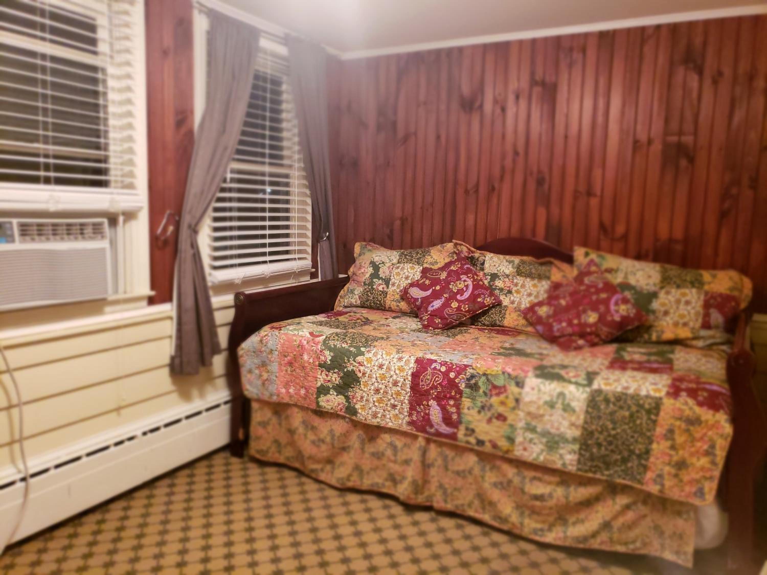 Vandiver Inn