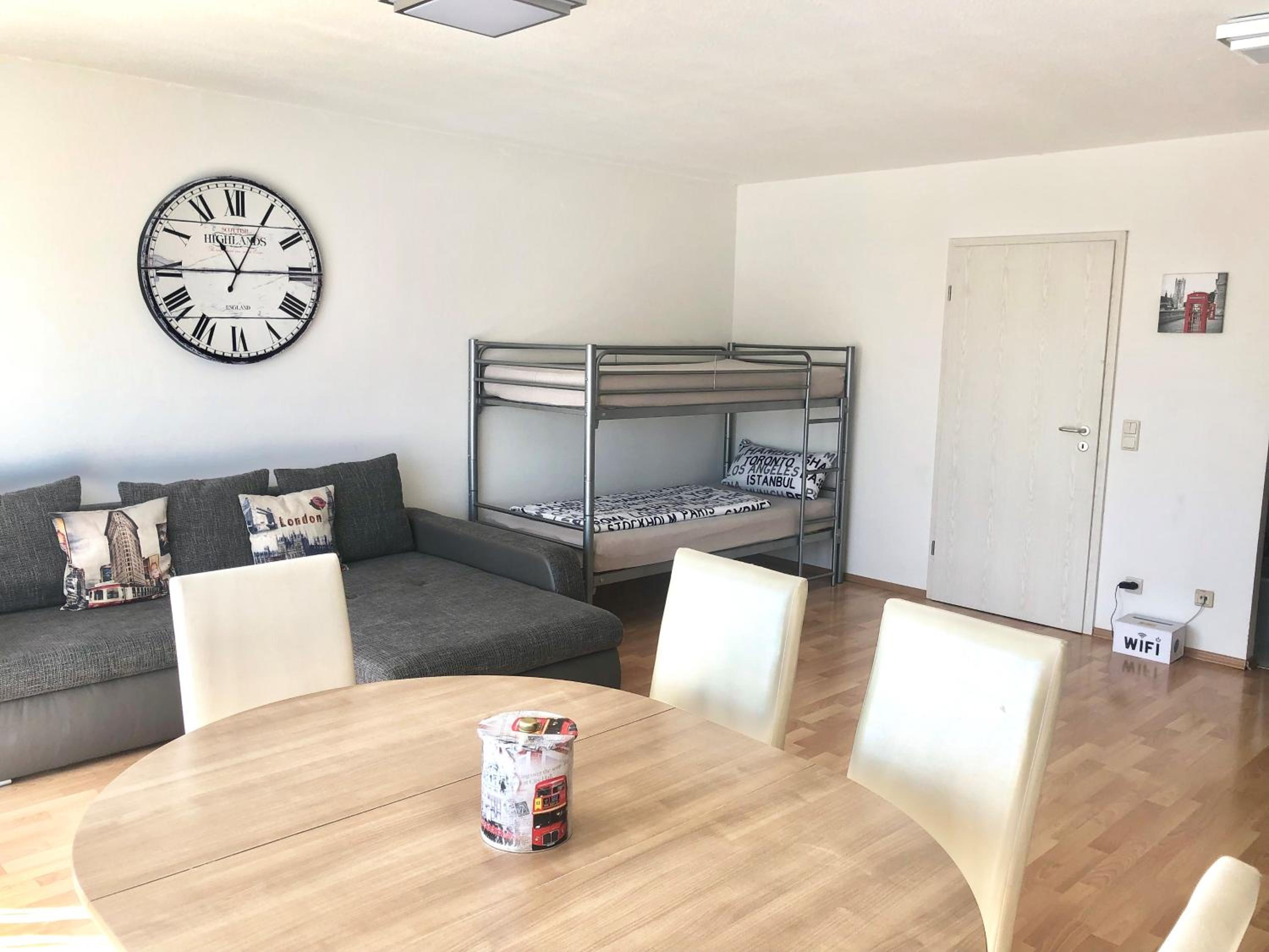 Apartment Lopa en Rust — hotel room
