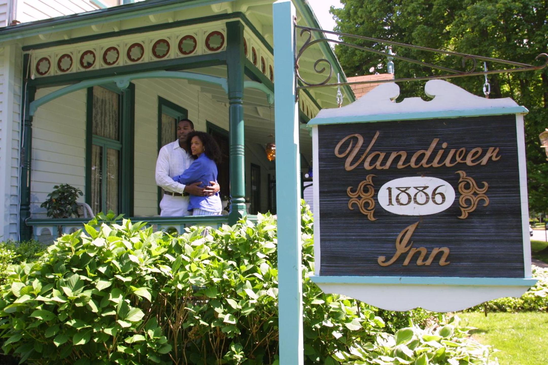 Vandiver Inn