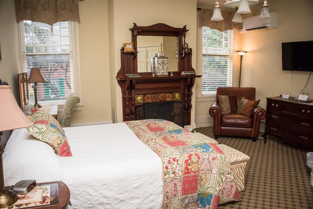 Vandiver Inn
