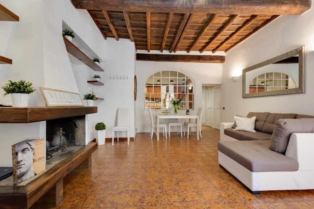 Arenula Luxury Apartment