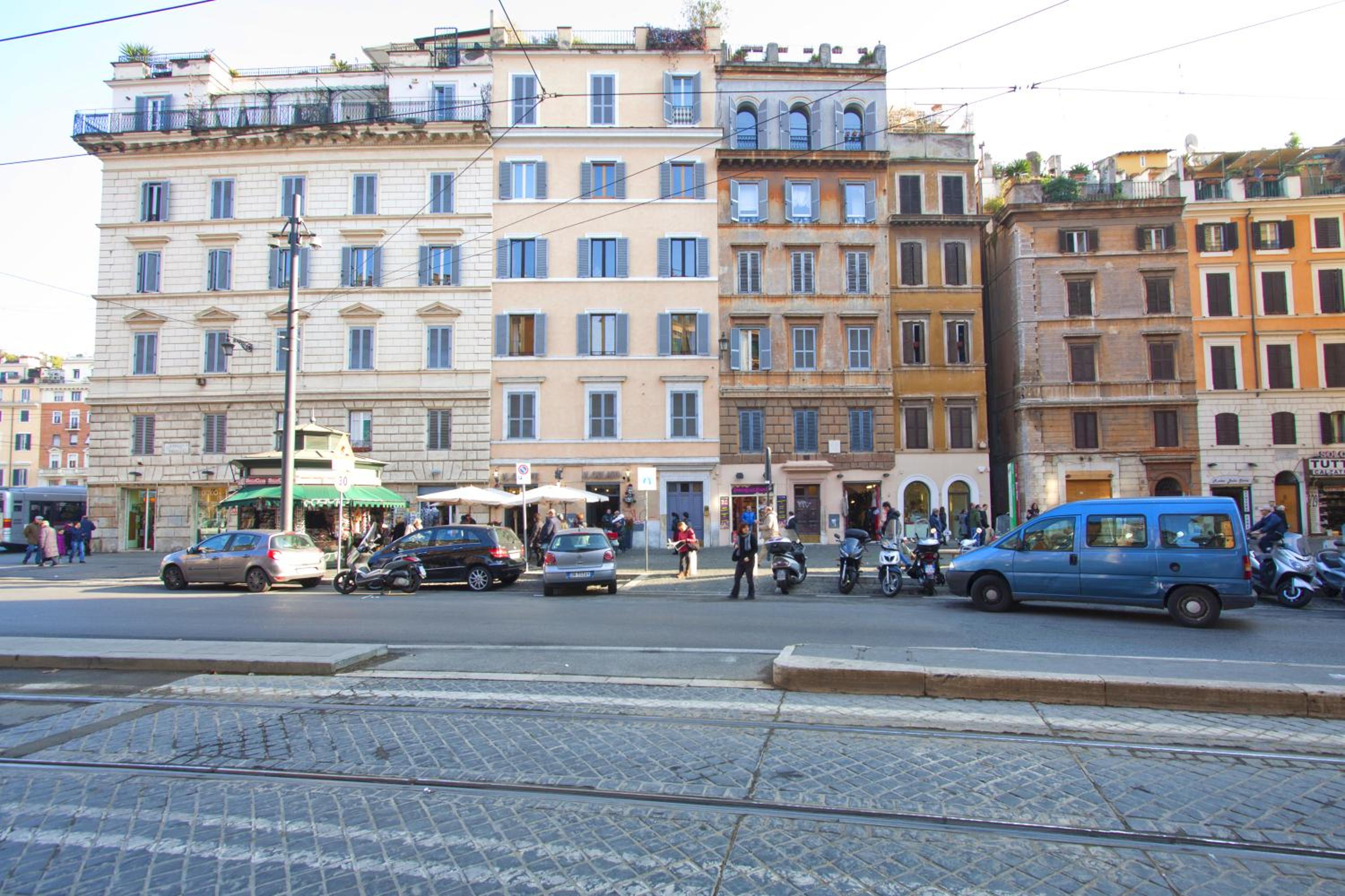 Arenula Luxury Apartment