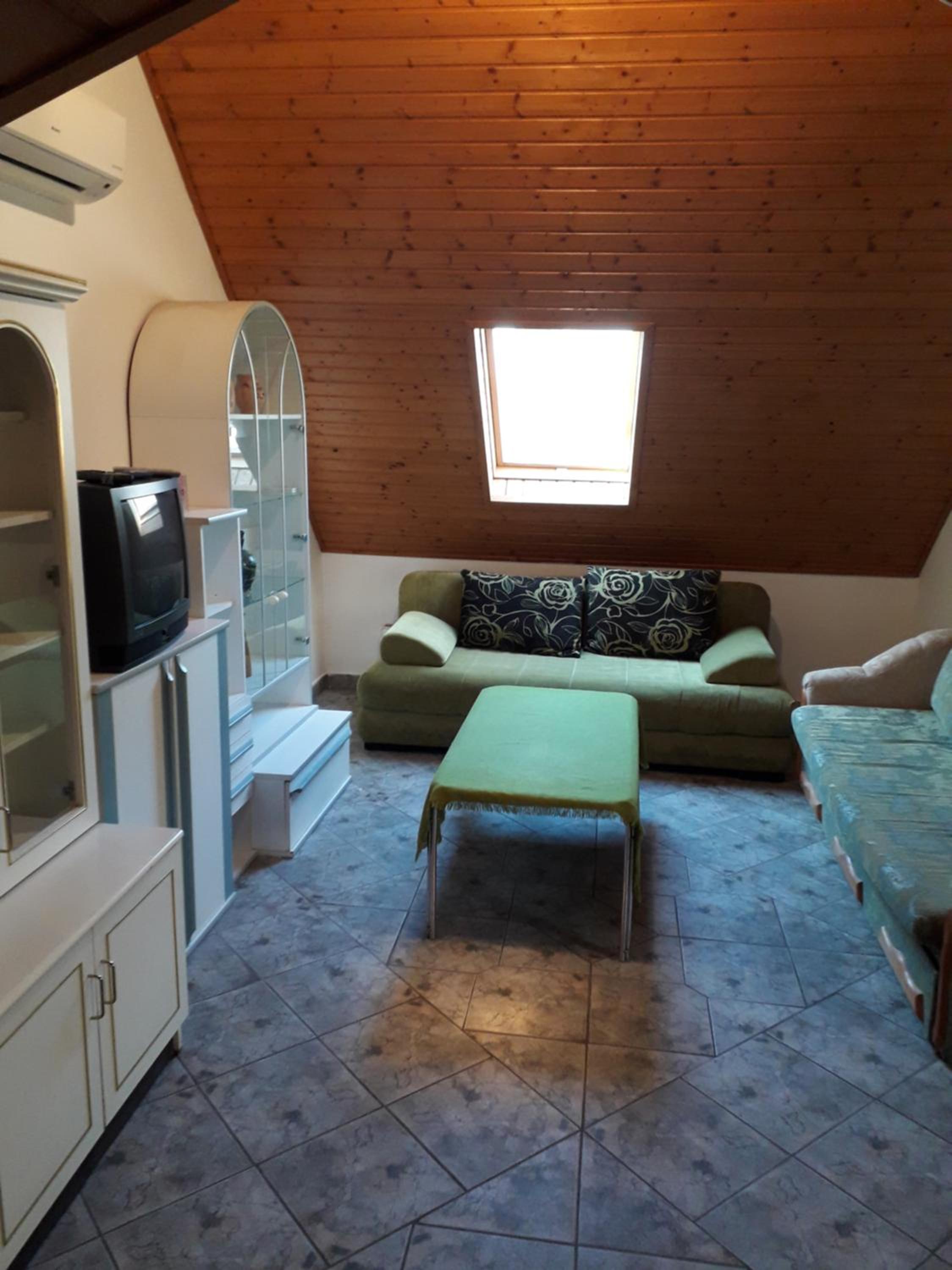 Béke Apartman view 5